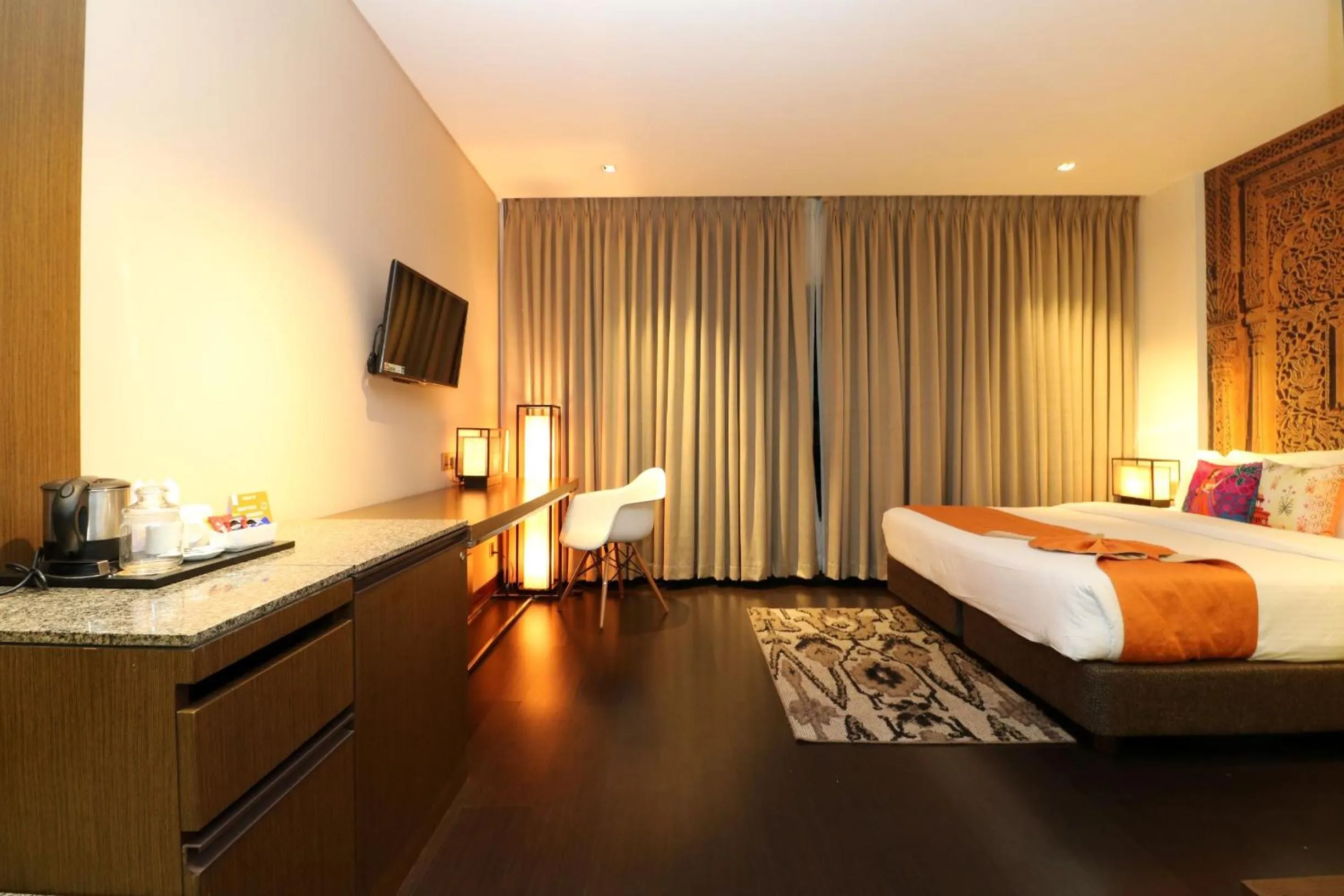 Photo of the whole room, Bed in Hotel Gallery 67