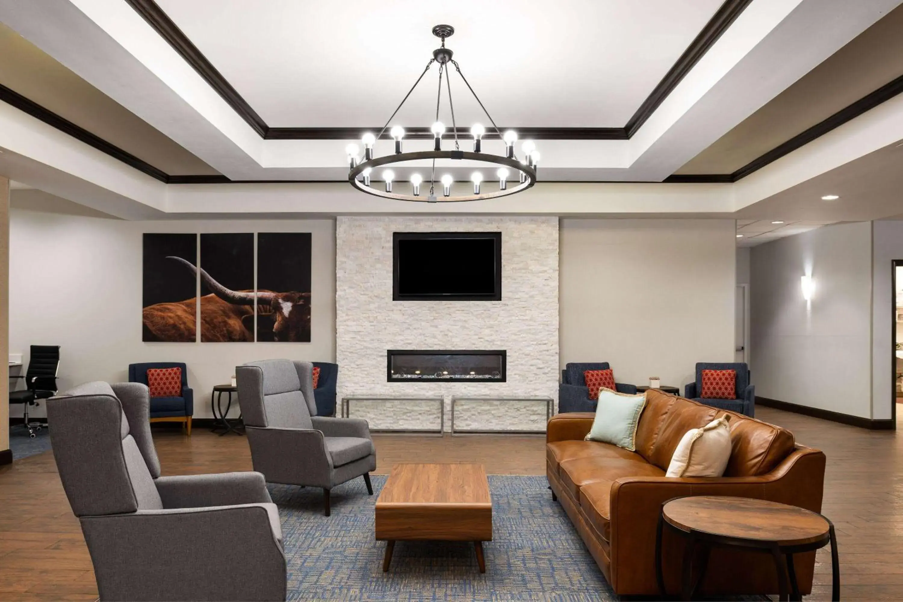 Lobby or reception in La Quinta by Wyndham Denton - University Drive Lobby or reception in La Quinta by Wyndham Denton - University Drive