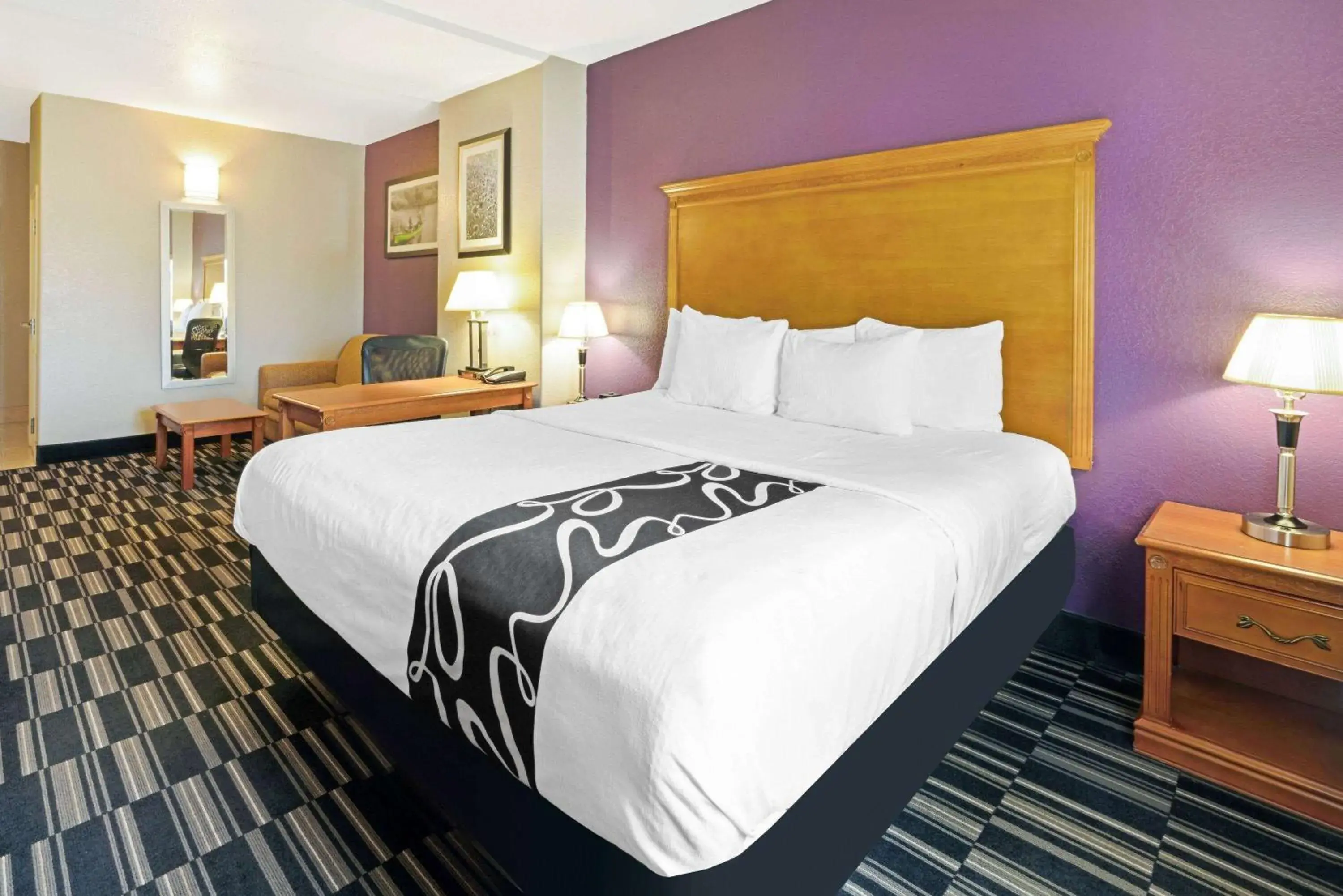 Photo of the whole room, Bed in La Quinta by Wyndham Ada Photo of the whole room, Bed in La Quinta by Wyndham Ada