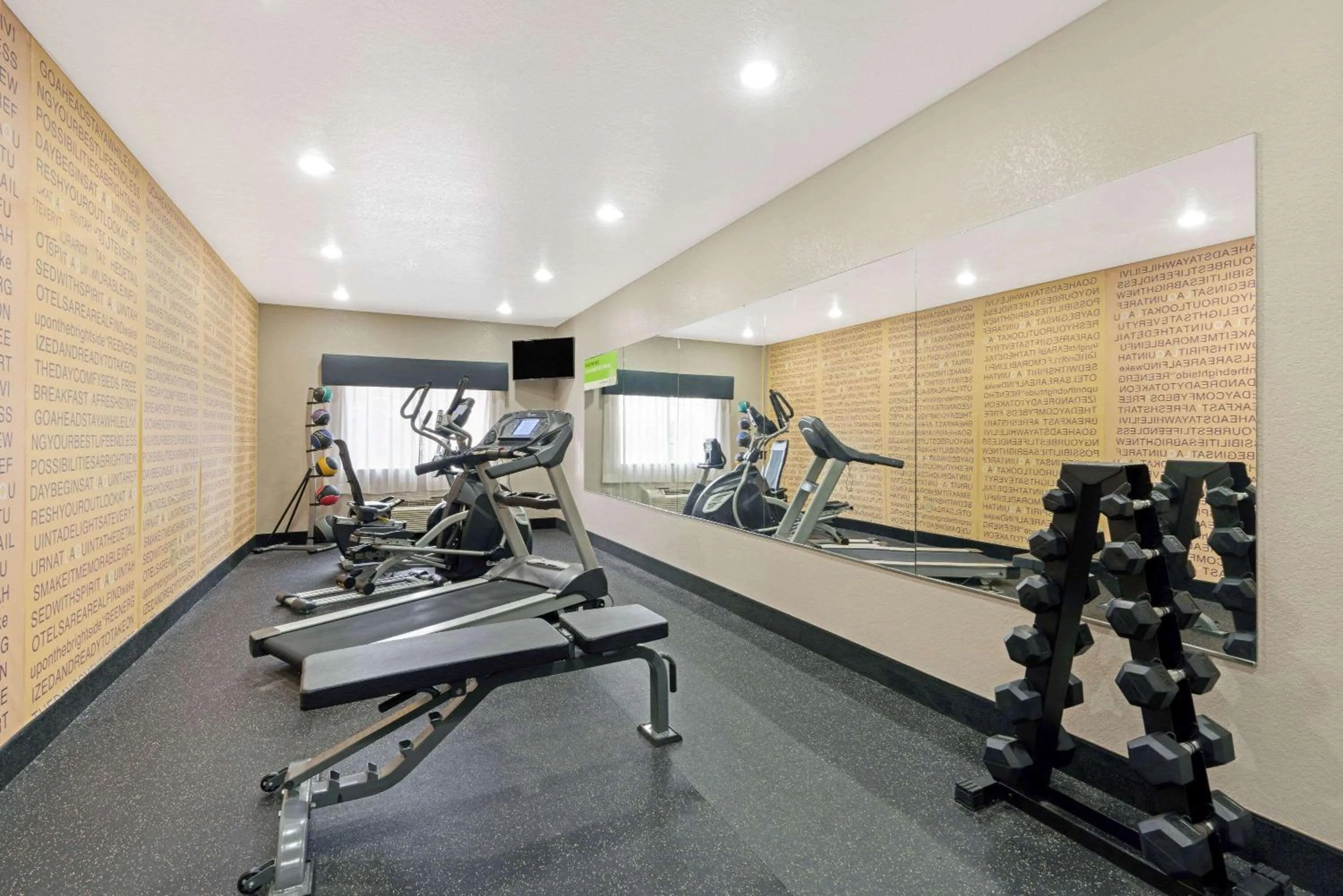 Fitness centre/facilities in La Quinta by Wyndham Ada