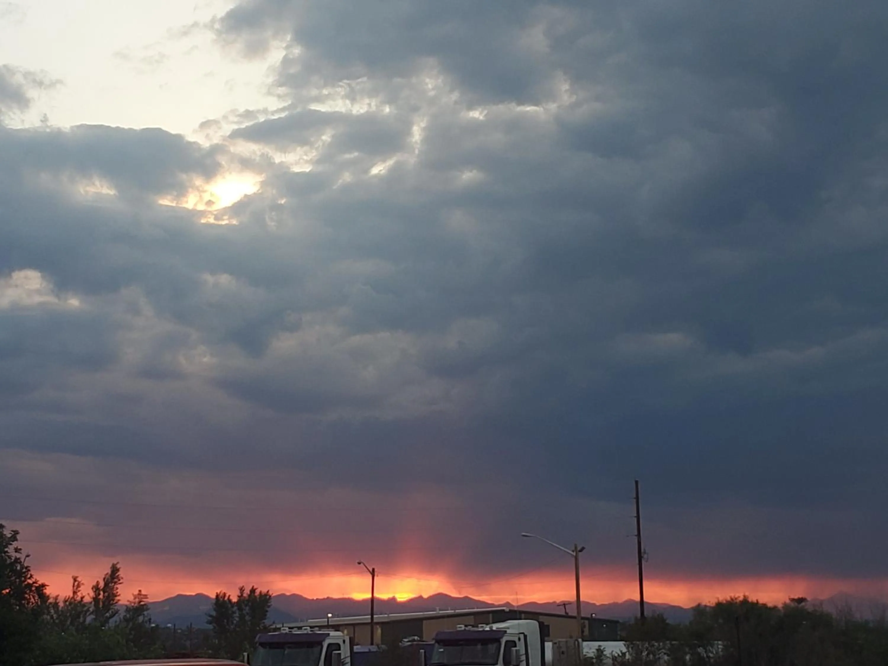 Mountain view in Super 8 by Wyndham Henderson North East Denver