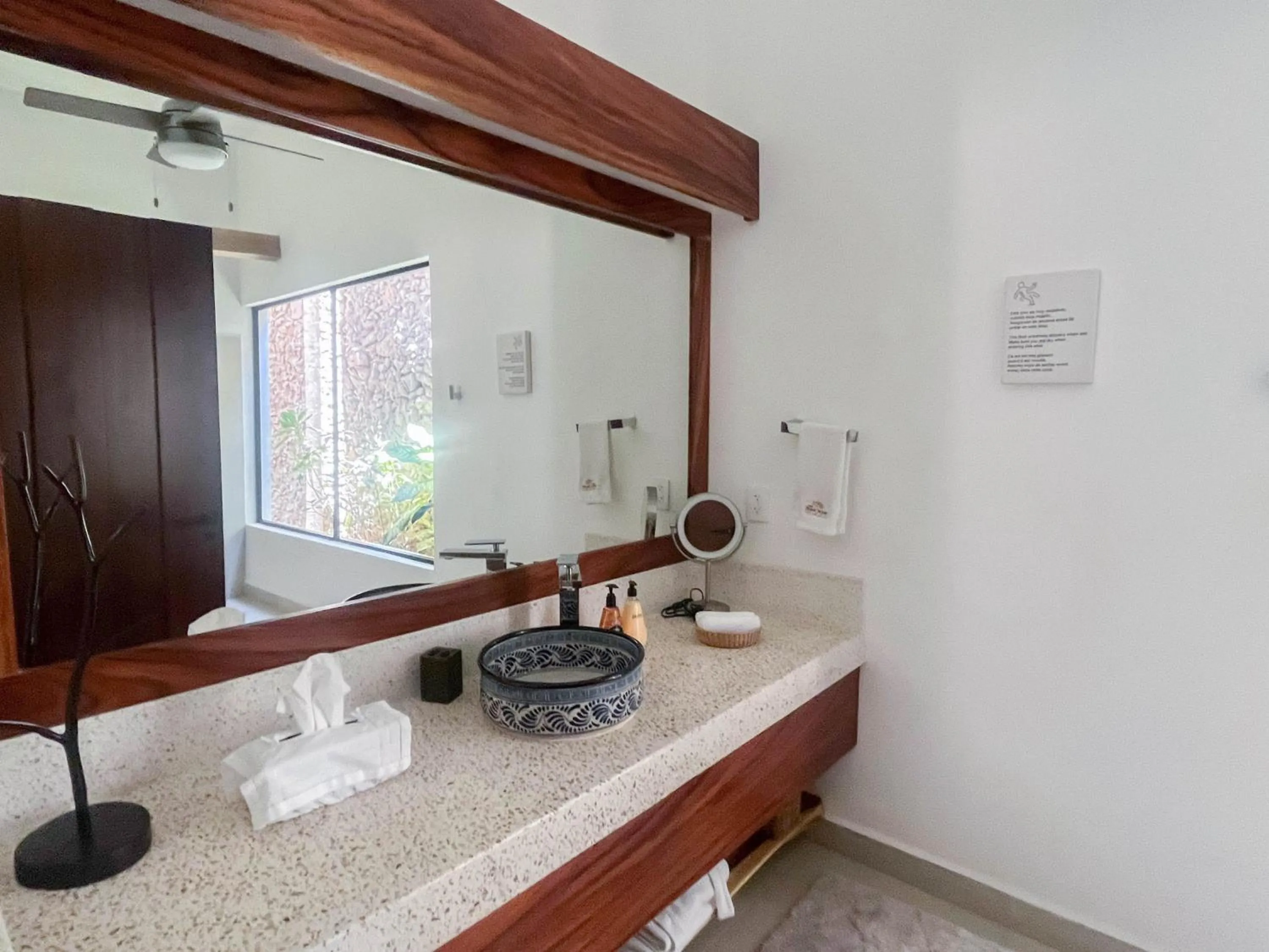 Bathroom in Hotel Posada San Juan