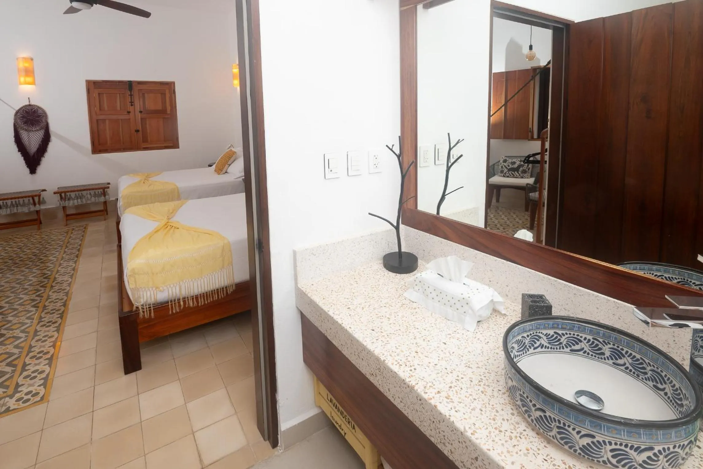 Bathroom, Bed in Hotel Posada San Juan