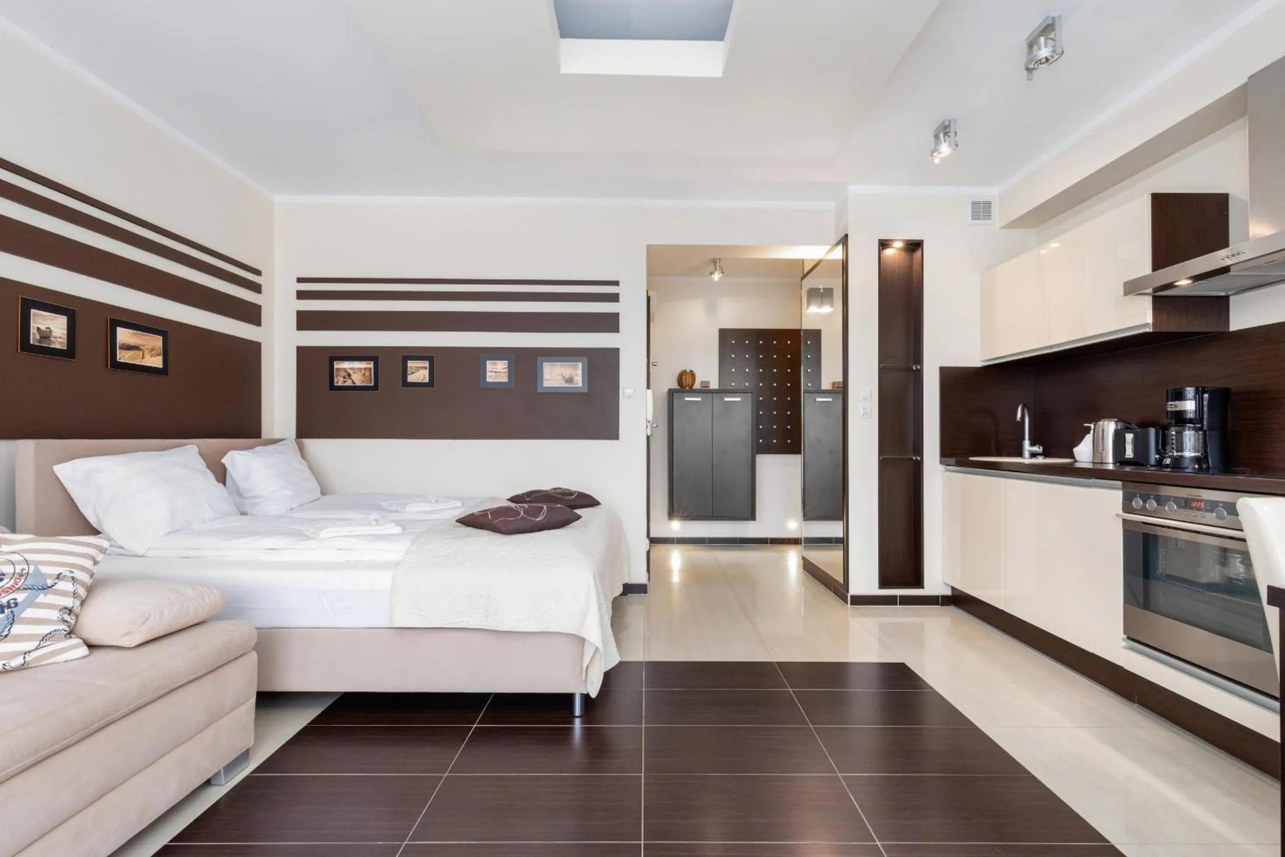 Living room, Bed in Apartament Villa Marea Misdroy by Noclegi Renters