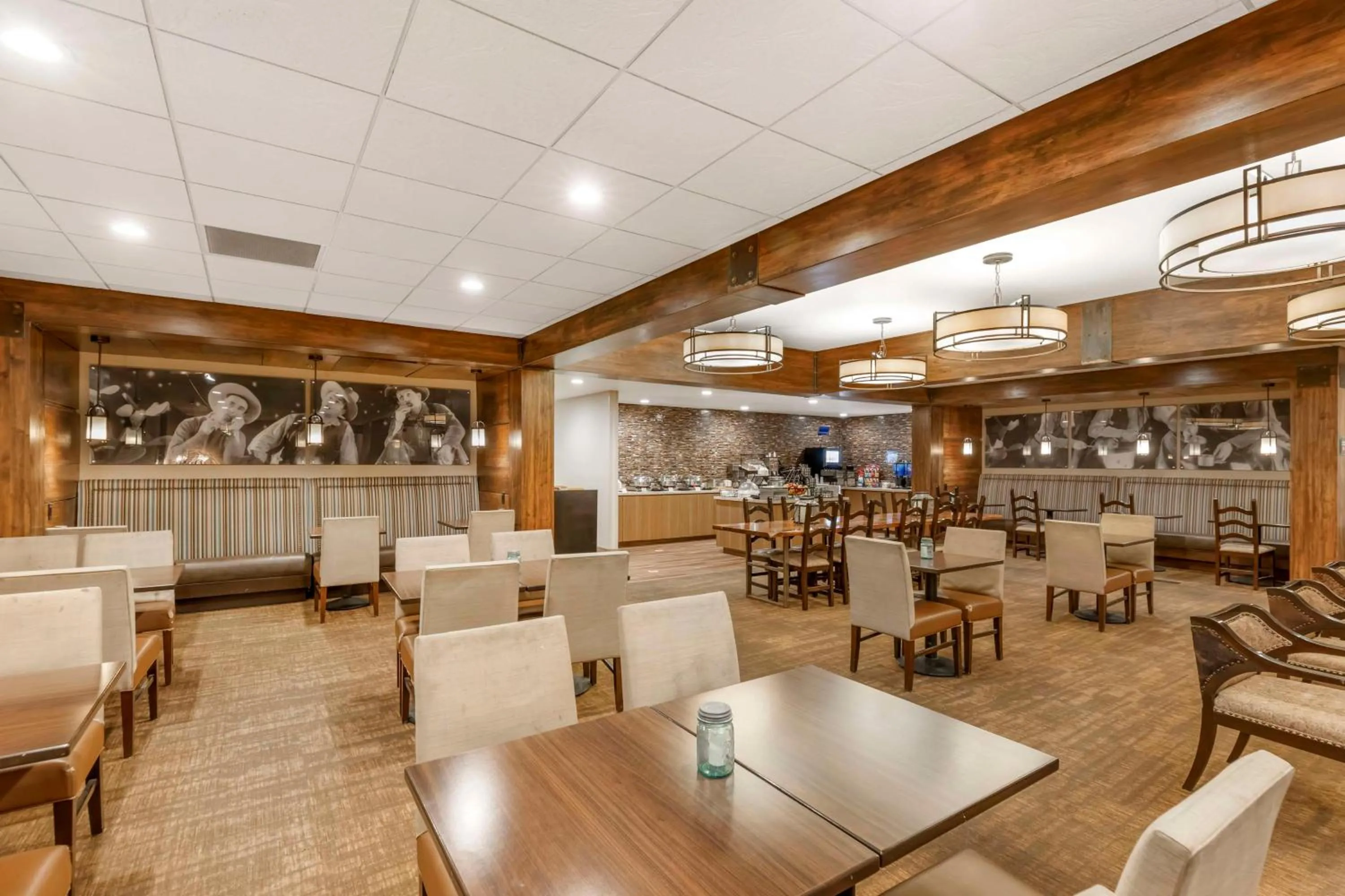 Breakfast in Best Western Cotton Tree Inn