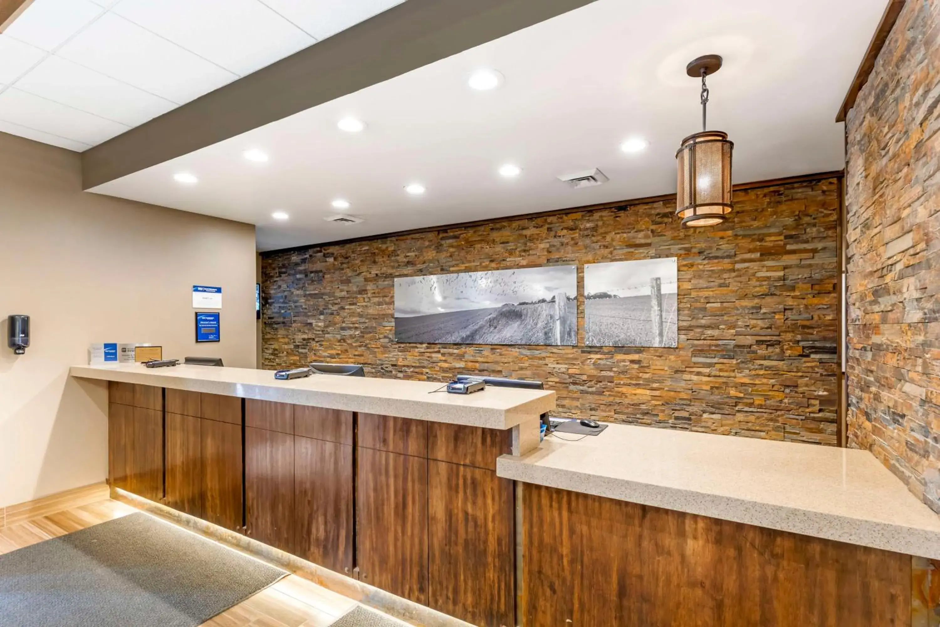 Lobby or reception in Best Western Cotton Tree Inn Lobby or reception in Best Western Cotton Tree Inn