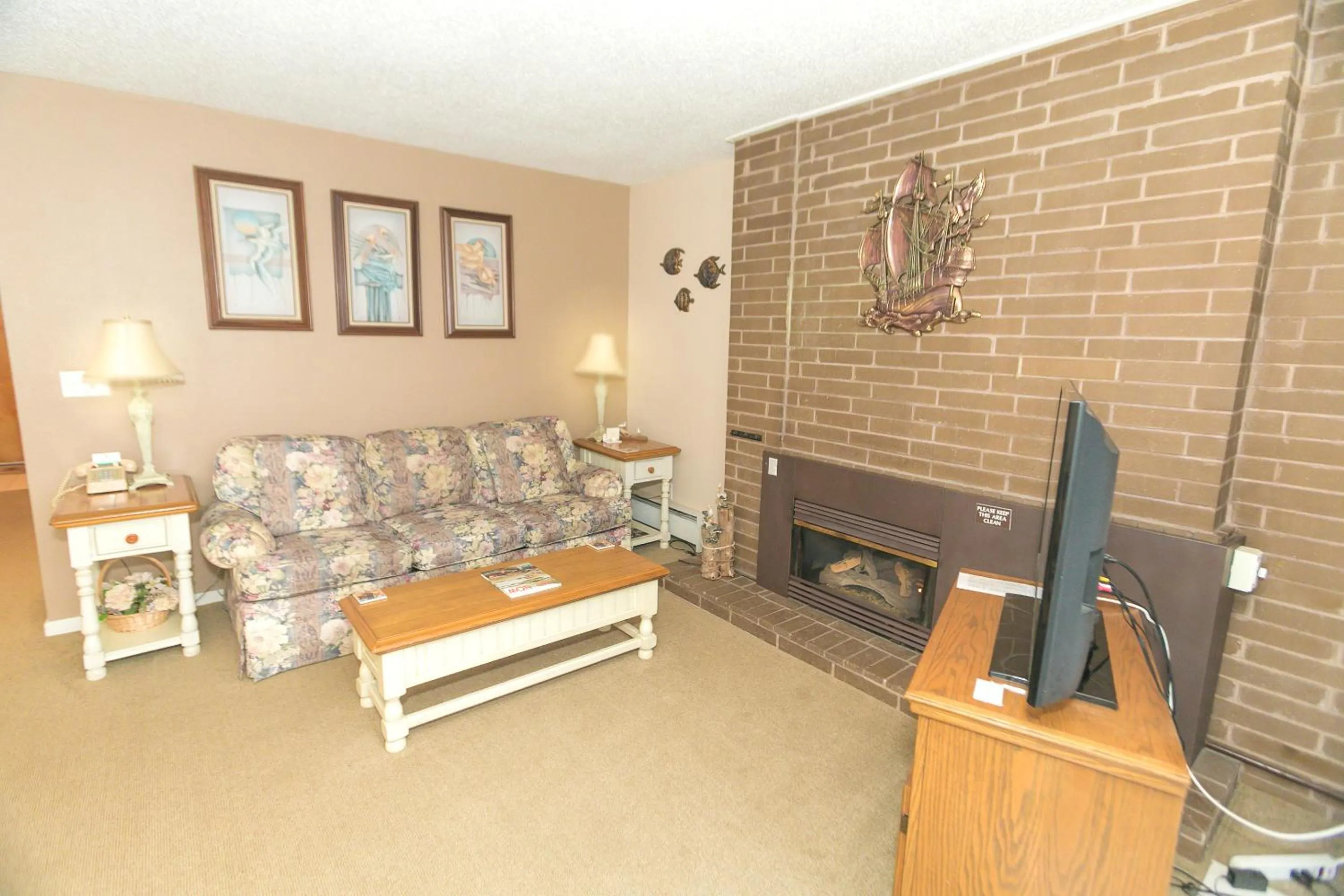 Living room in Grey Gull
