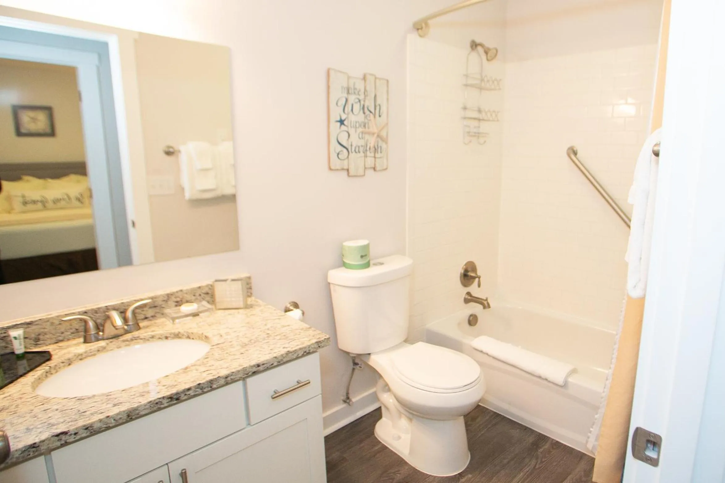 Bathroom in Grey Gull