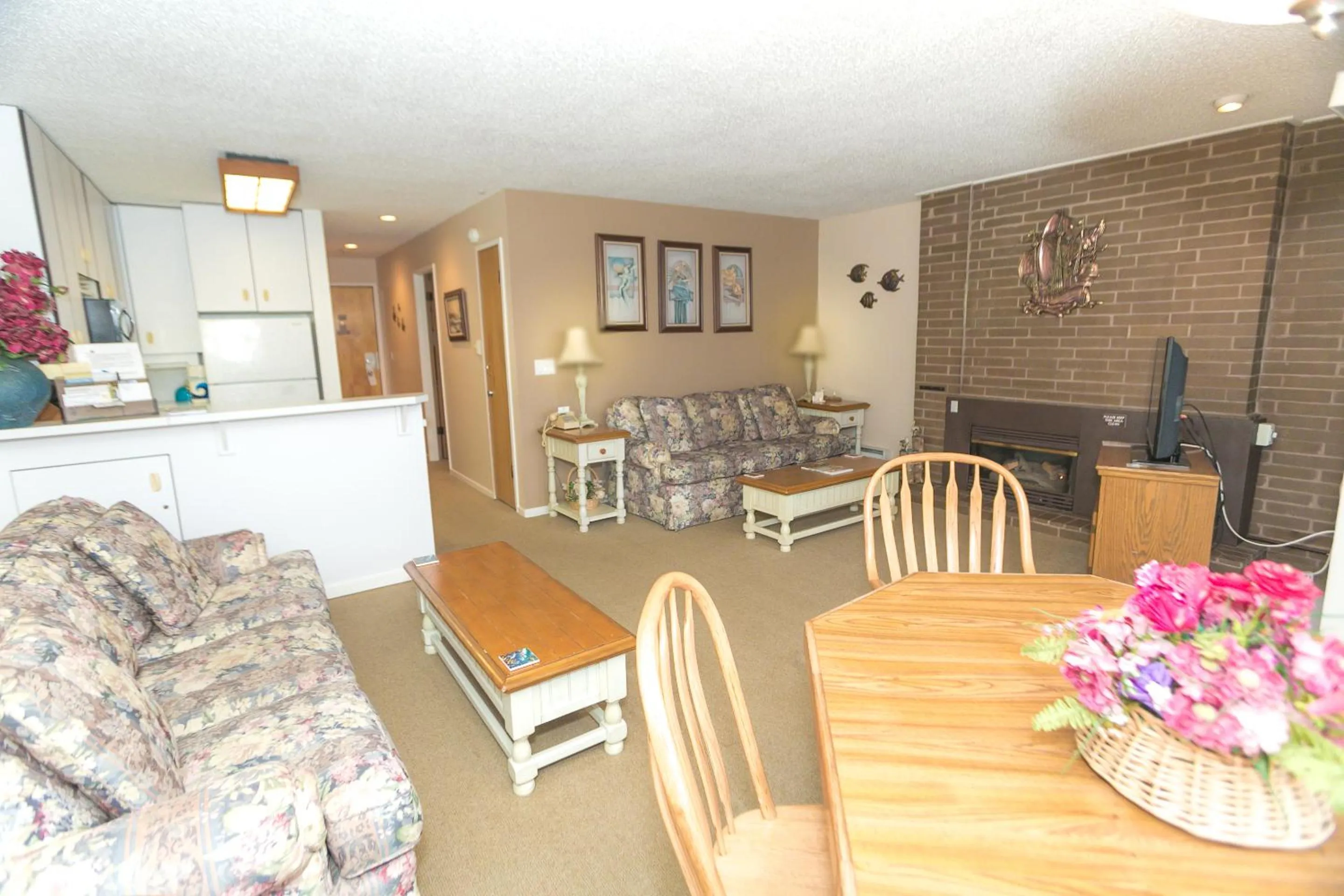 Living room in Grey Gull