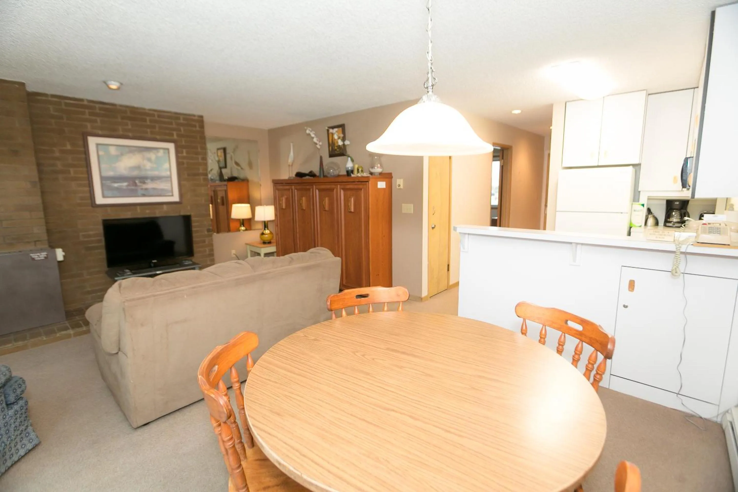 Kitchen or kitchenette in Grey Gull