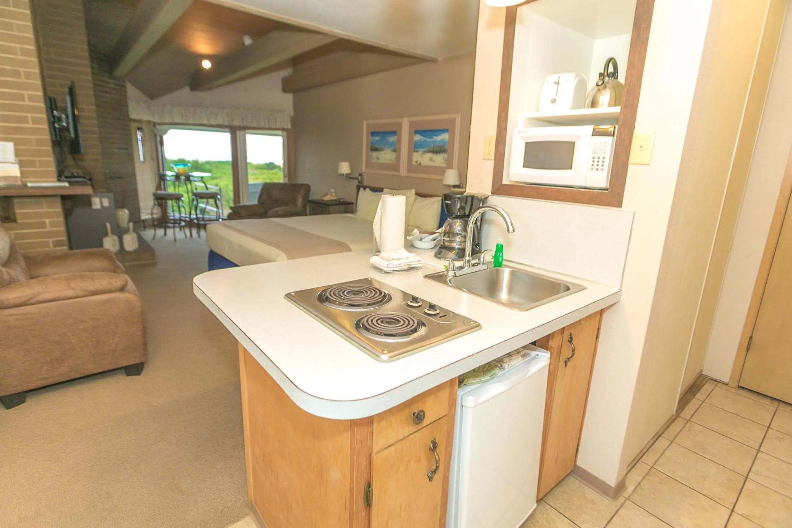 Kitchen or kitchenette in Grey Gull