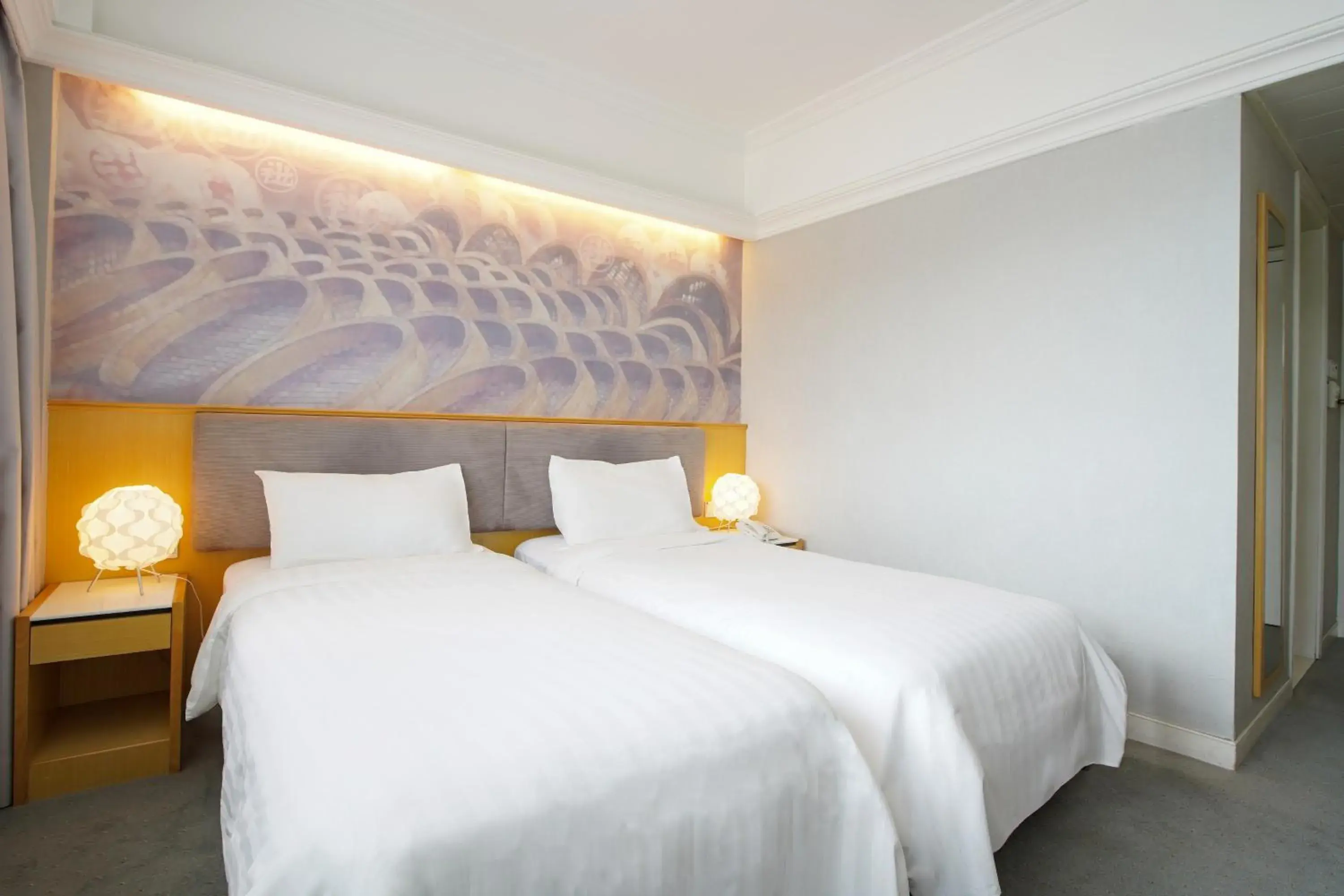 Property building, Bed in Warwick Hotel Cheung Chau Property building, Bed in Warwick Hotel Cheung Chau