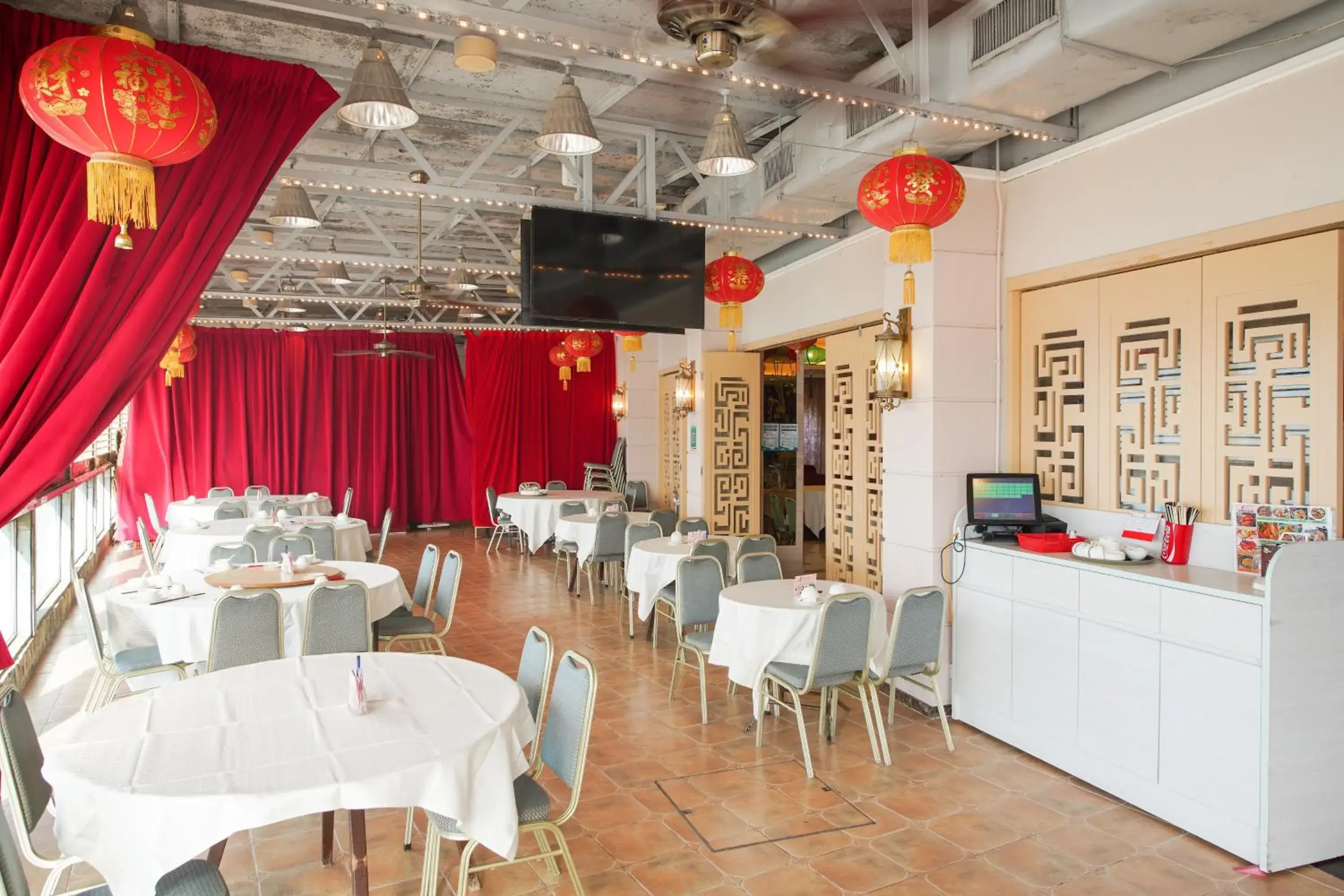 Restaurant/places to eat in Warwick Hotel Cheung Chau Restaurant/places to eat in Warwick Hotel Cheung Chau