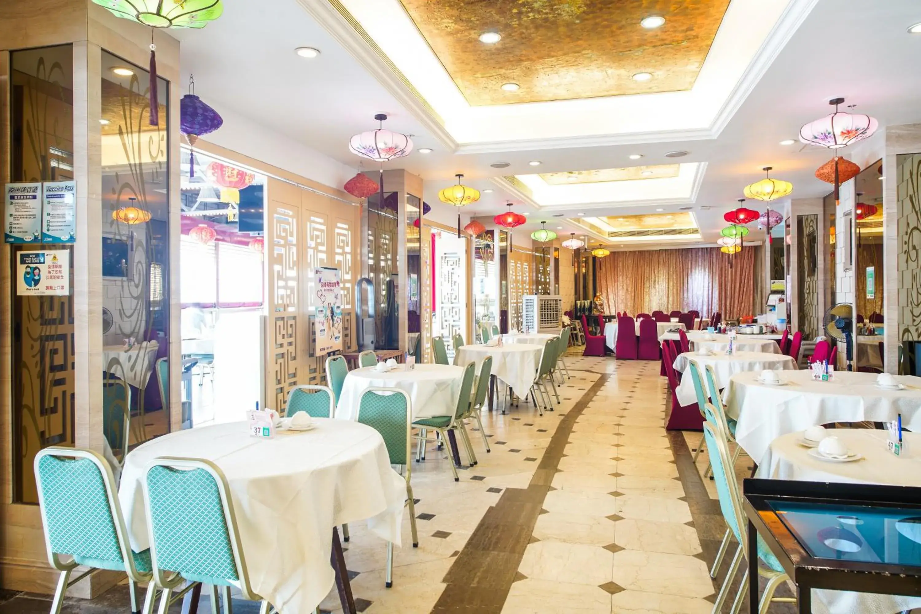 Restaurant/places to eat in Warwick Hotel Cheung Chau Restaurant/places to eat in Warwick Hotel Cheung Chau
