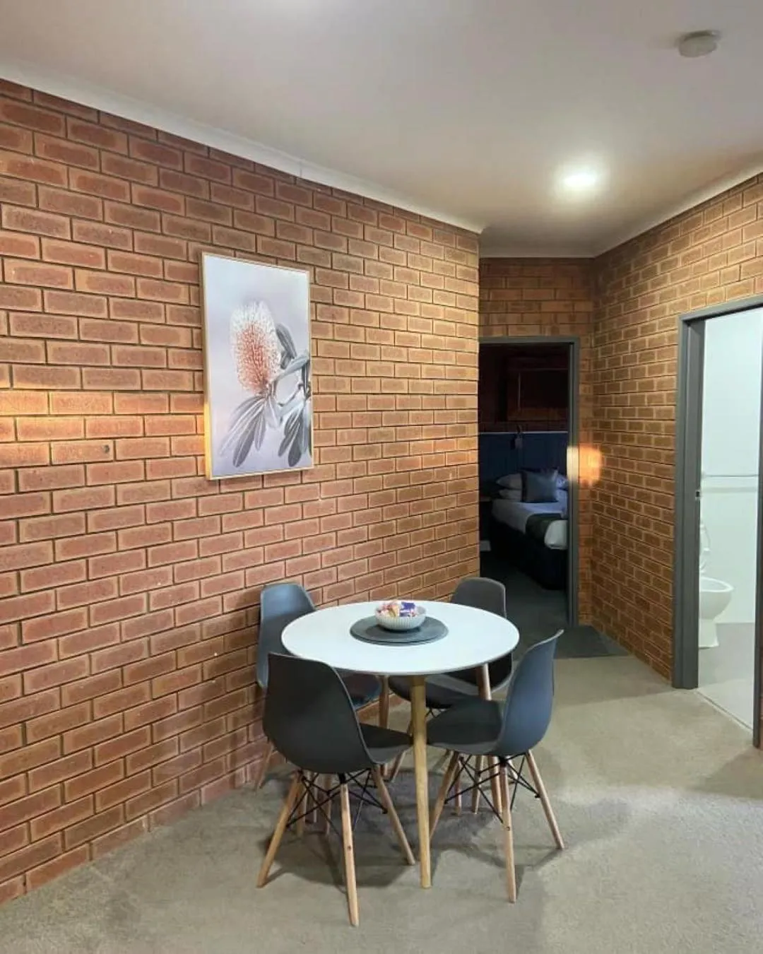 Dining area in Ashleigh Court Motor Inn