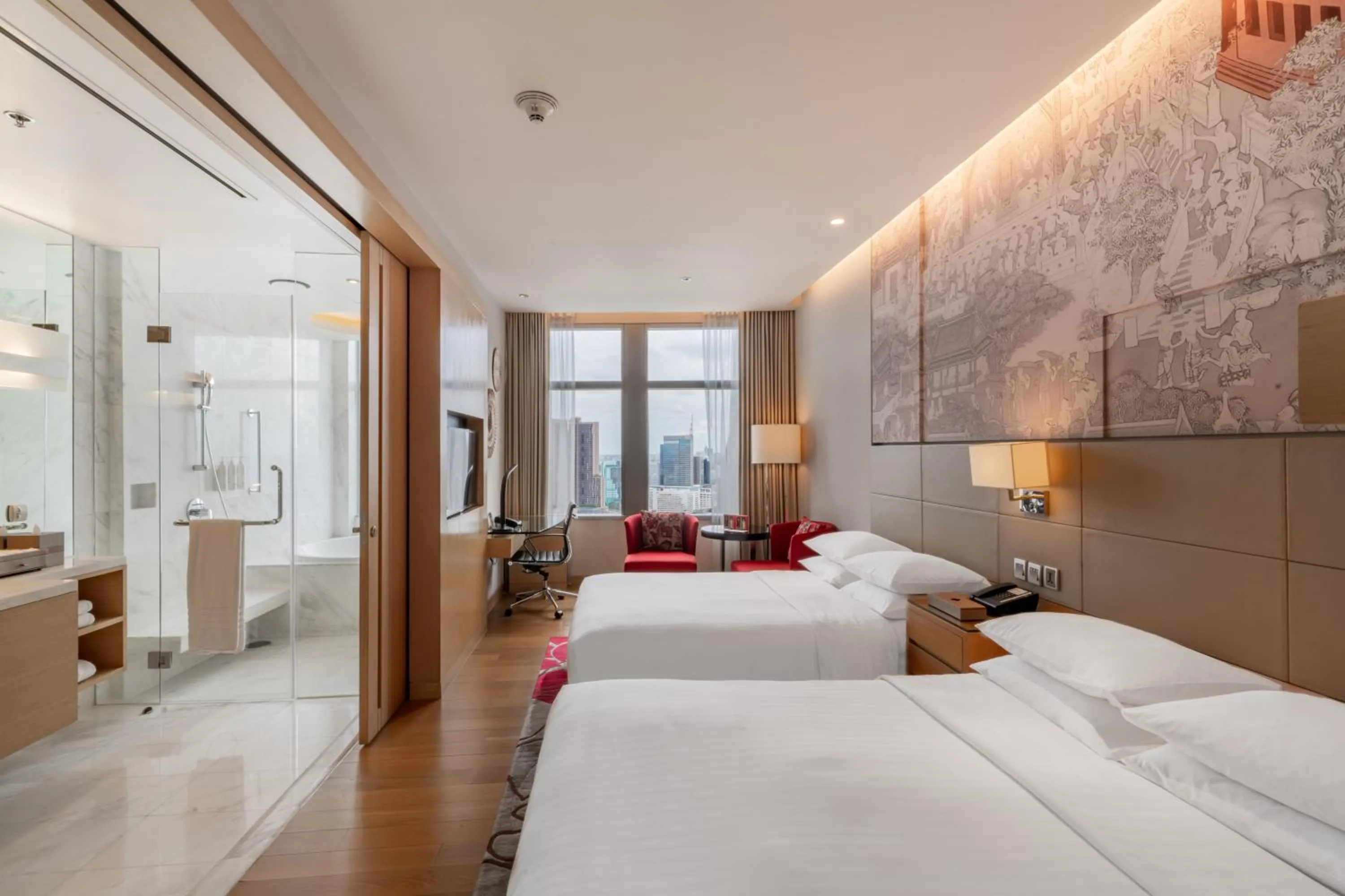 Photo of the whole room, Bed in Bangkok Marriott Hotel Sukhumvit