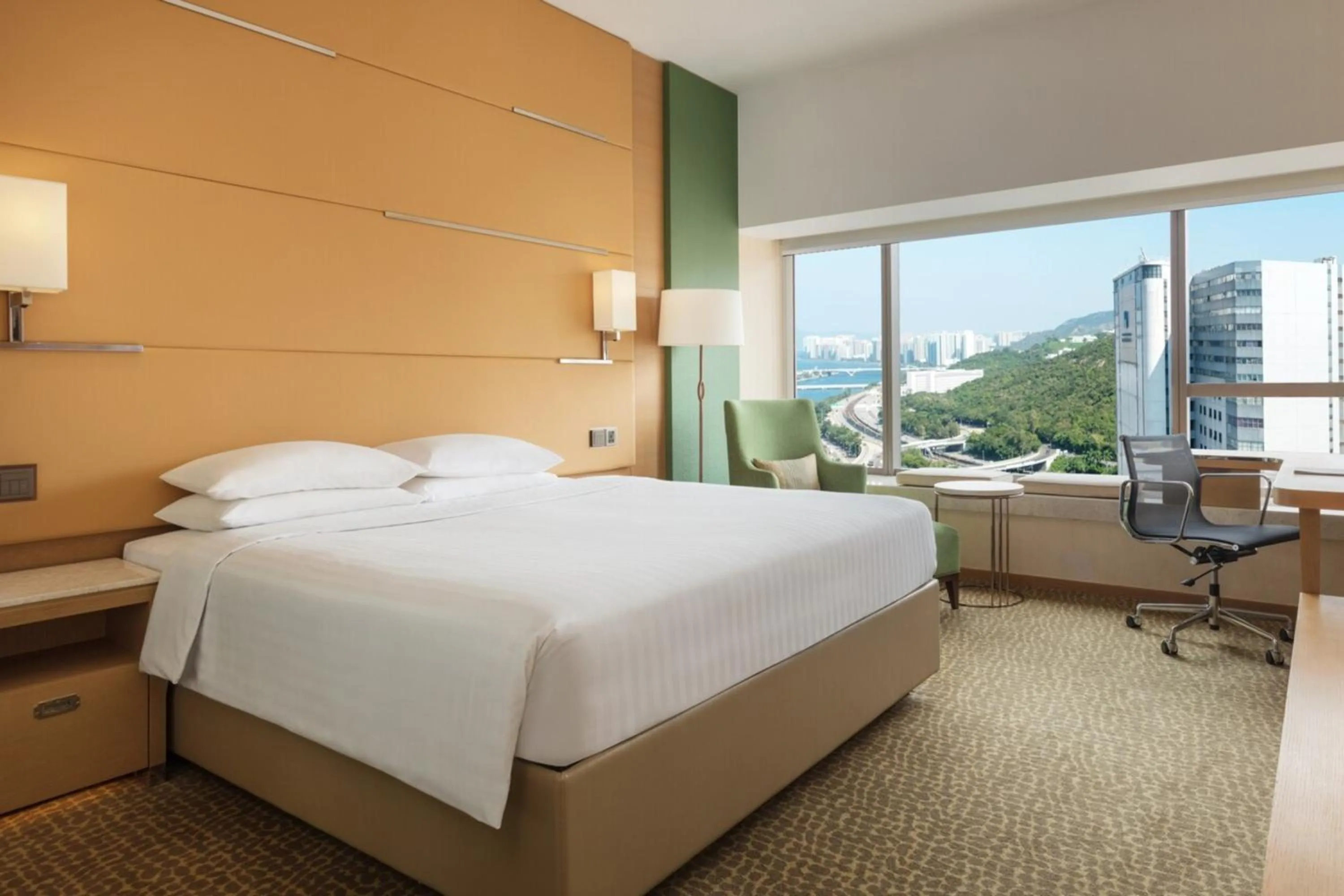 Bed in Courtyard by Marriott Hong Kong Sha Tin
