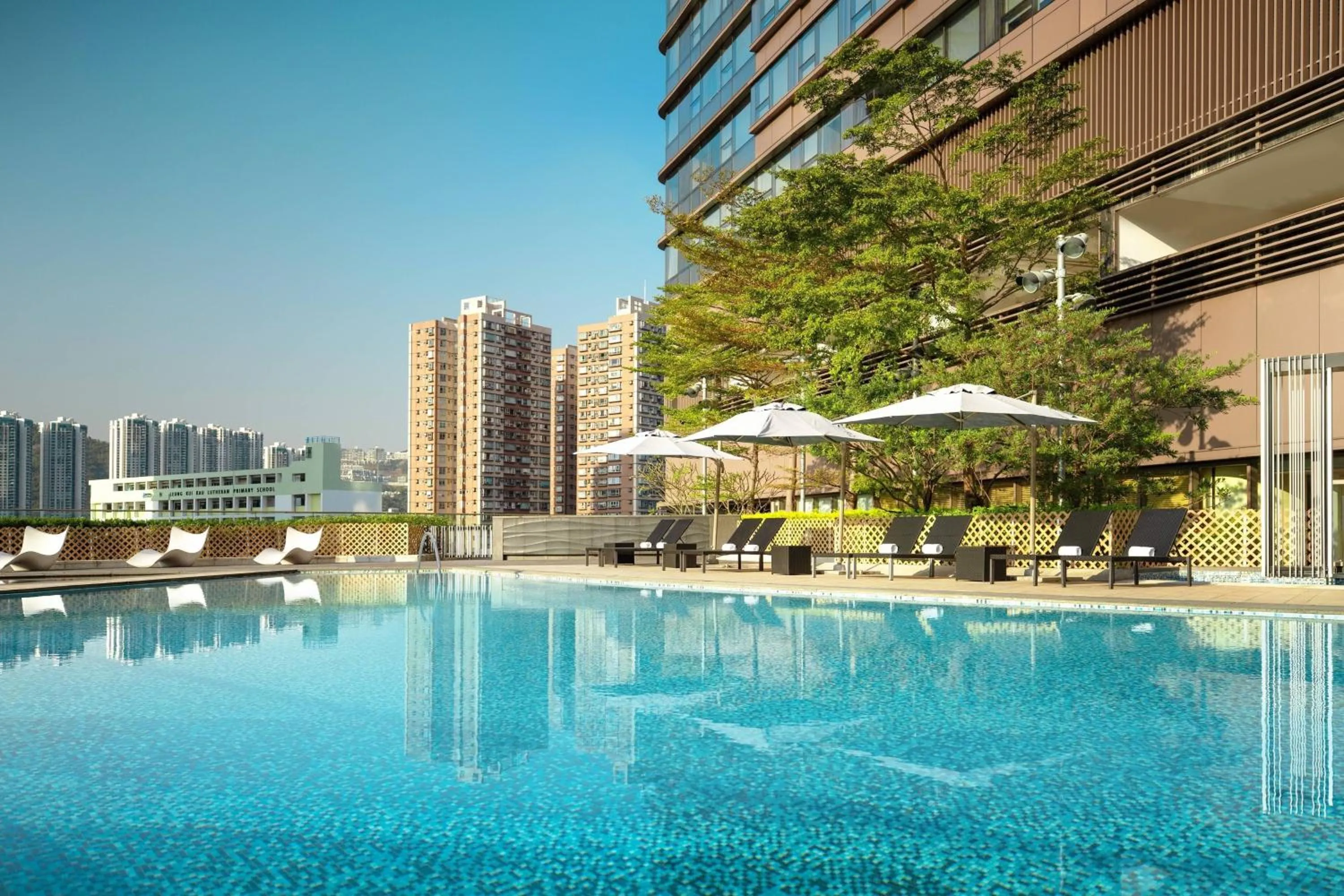 Swimming pool in Courtyard by Marriott Hong Kong Sha Tin