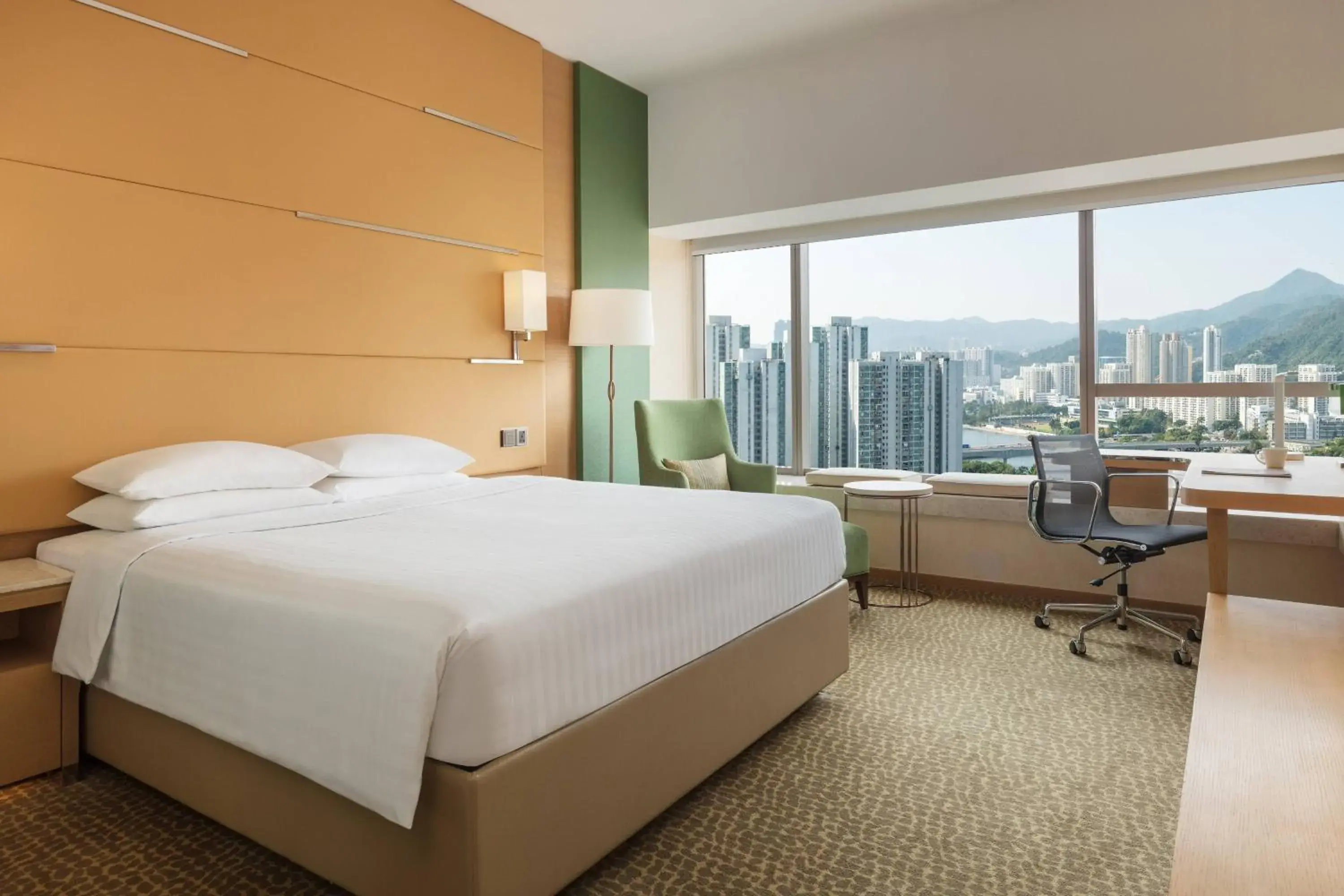 King Room with River View in Courtyard by Marriott Hong Kong Sha Tin King Room with River View in Courtyard by Marriott Hong Kong Sha Tin