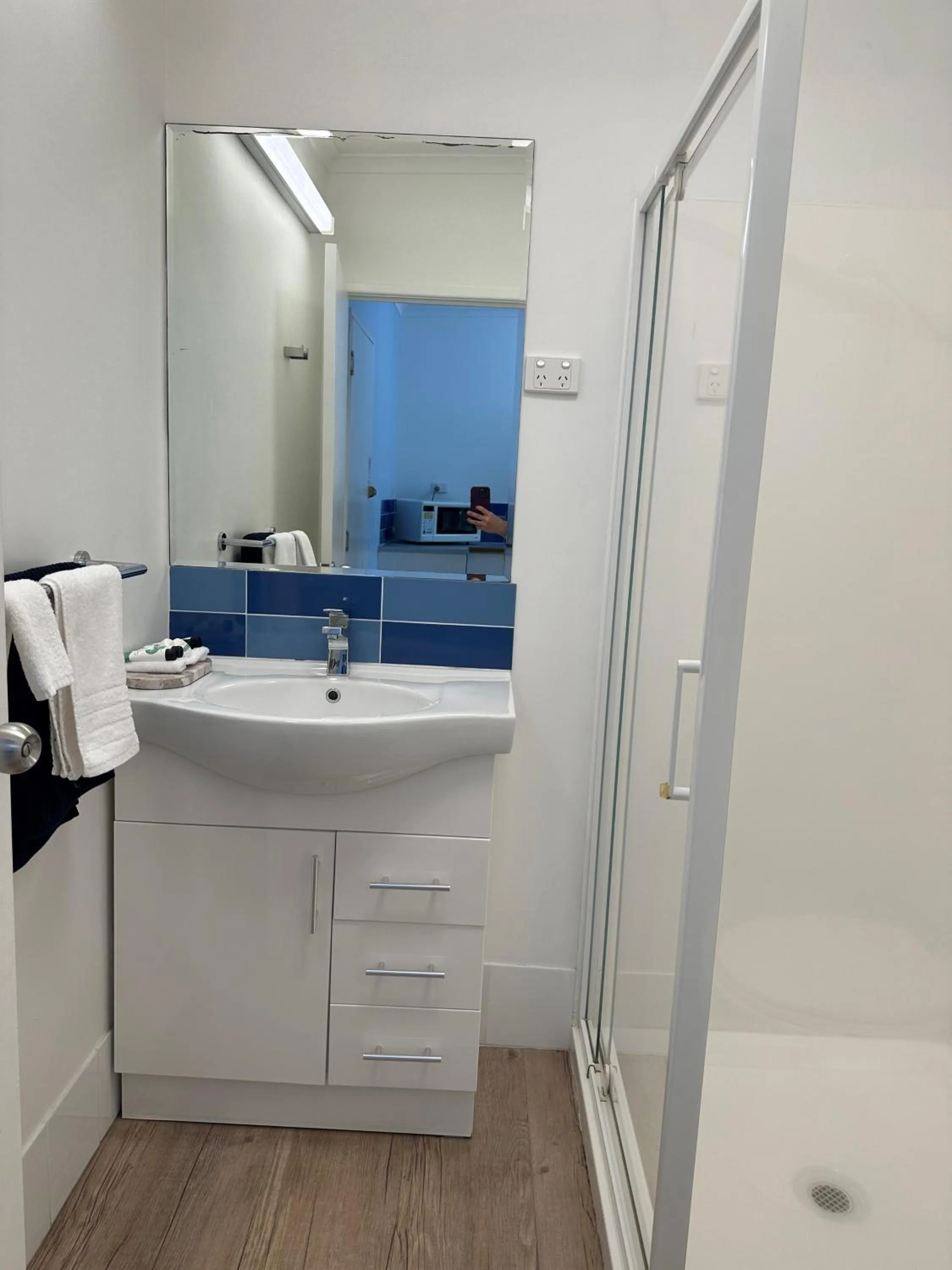 Cardwell Beachfront Motel