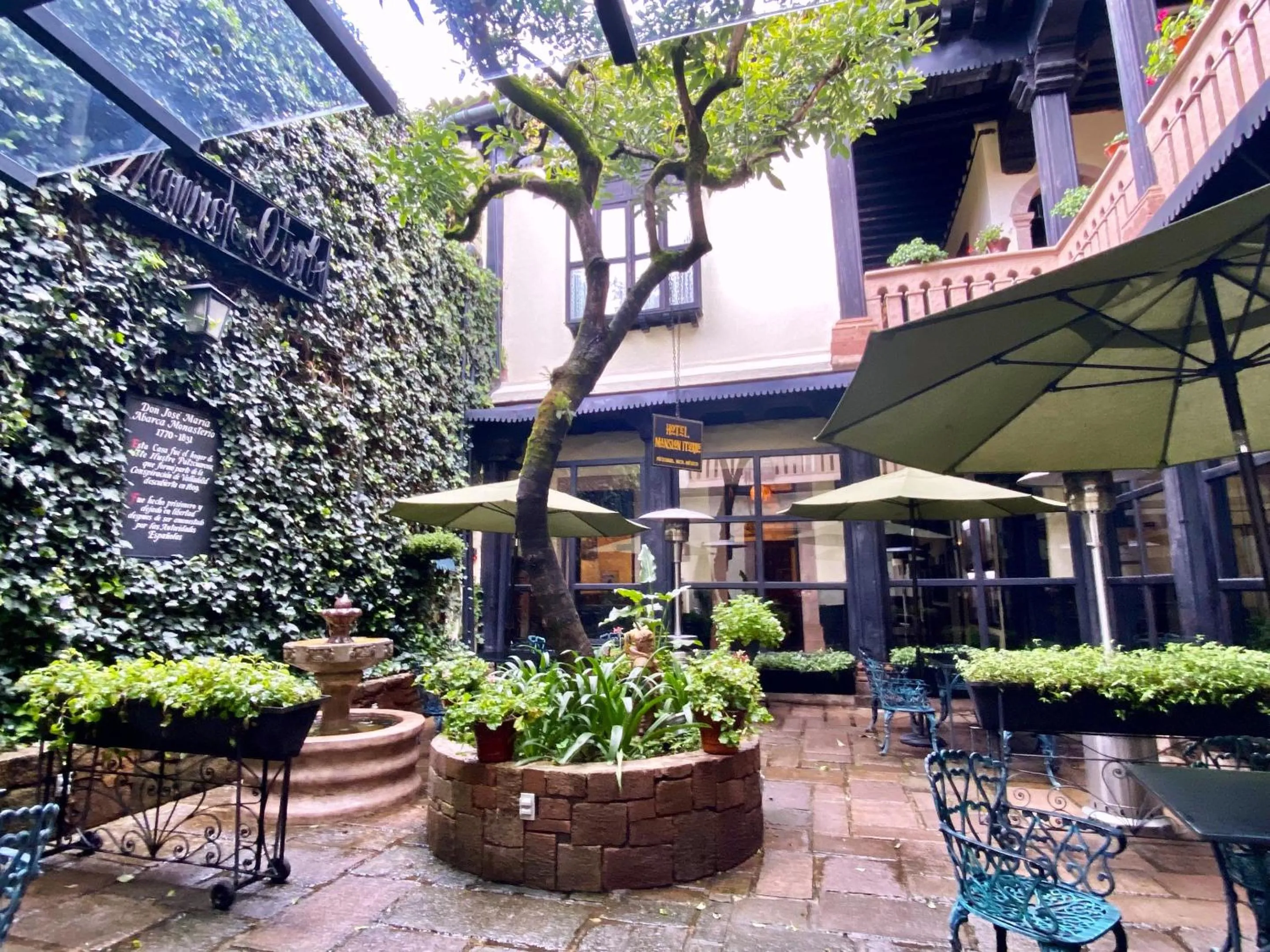 Patio in Hotel Mansion Iturbe