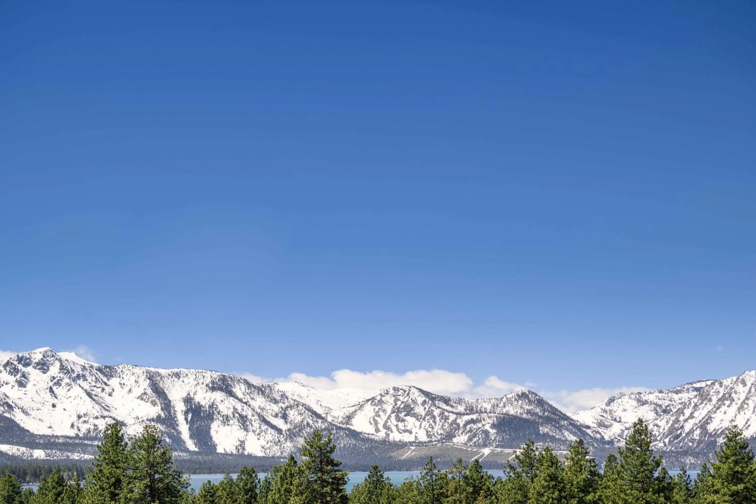 Skiing in Margaritaville Resort Lake Tahoe