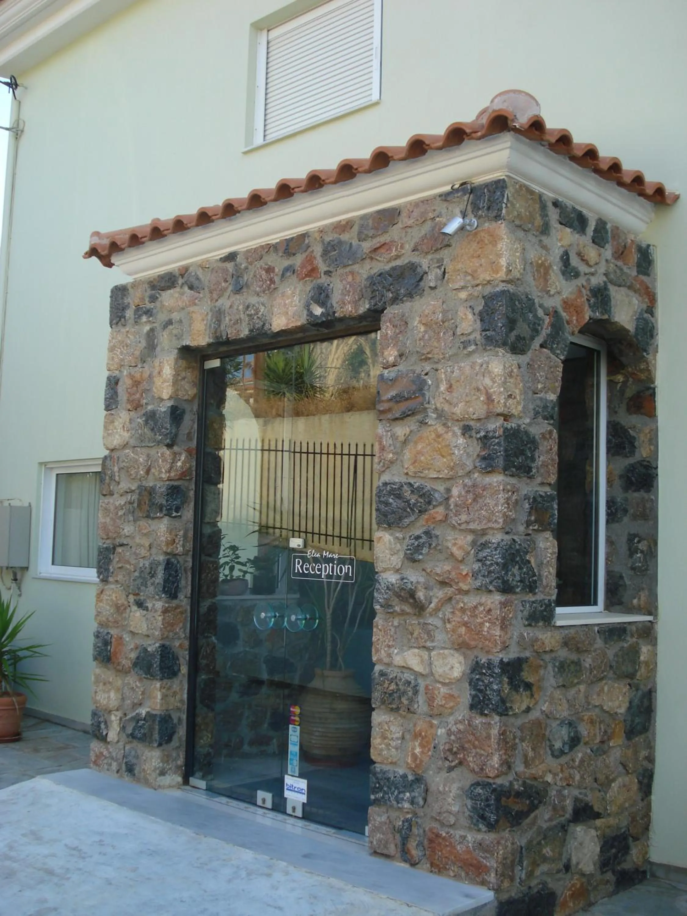 Facade/entrance in Elea Mare