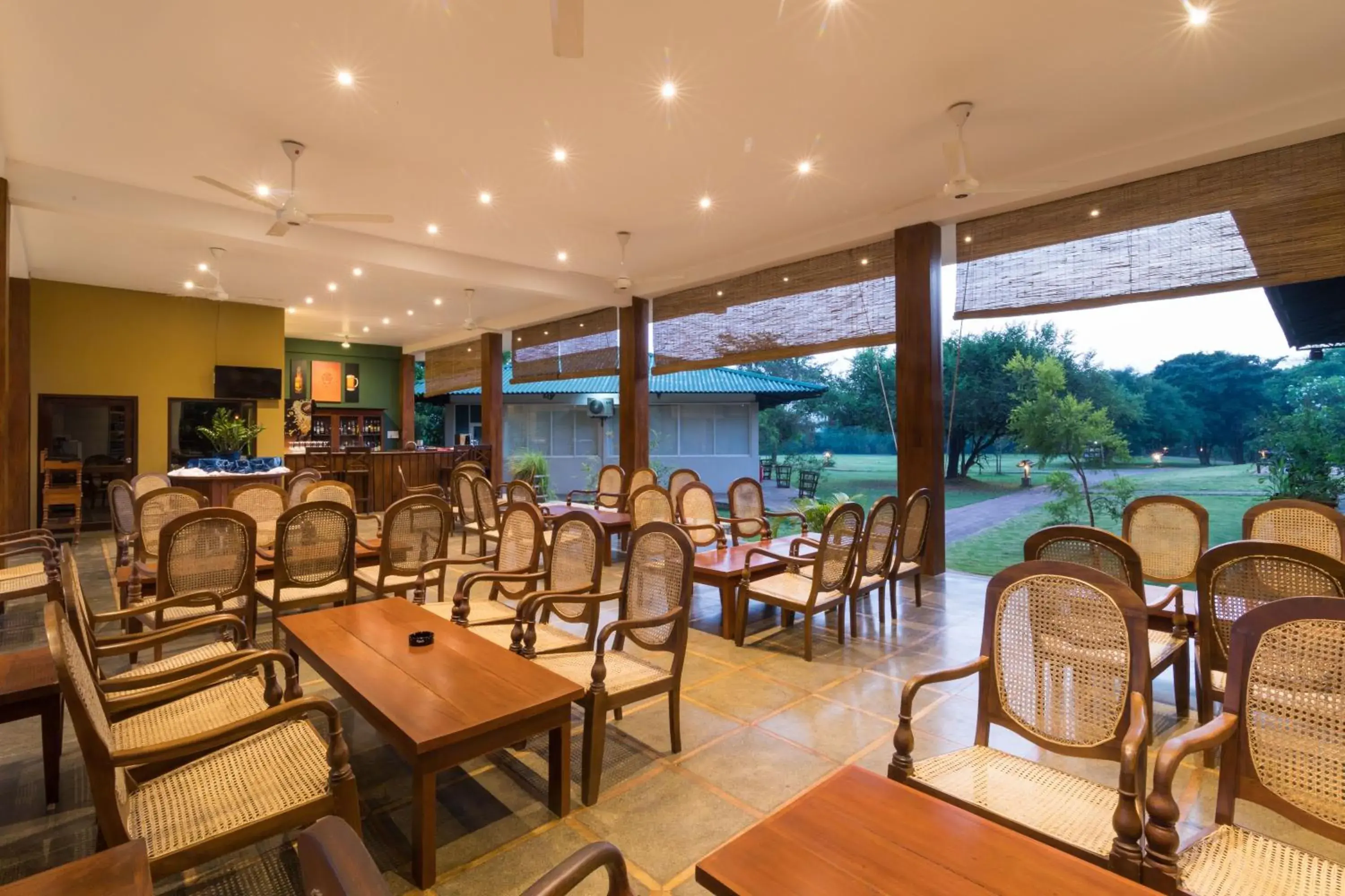 Lounge or bar in Camellia Resort And Spa Lounge or bar in Camellia Resort And Spa