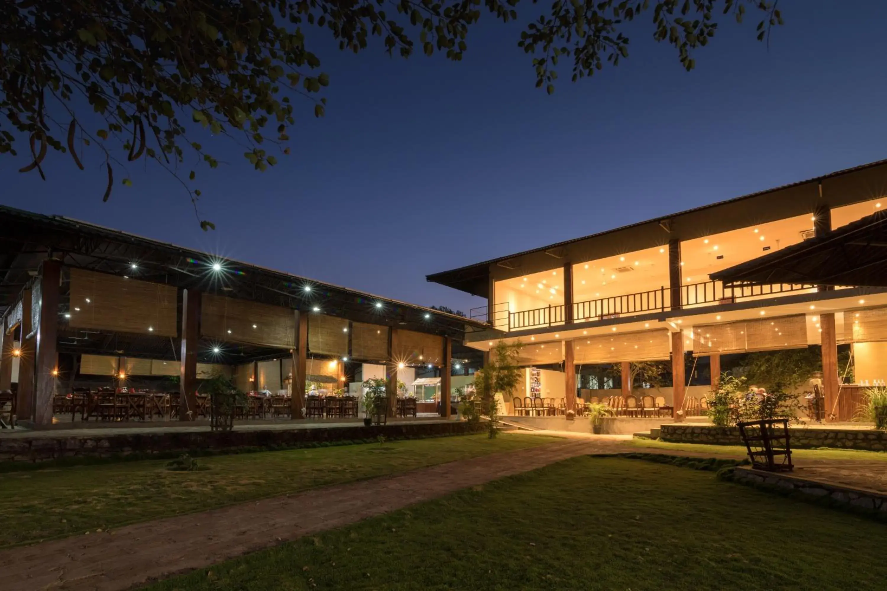 Restaurant/places to eat in Camellia Resort And Spa Restaurant/places to eat in Camellia Resort And Spa