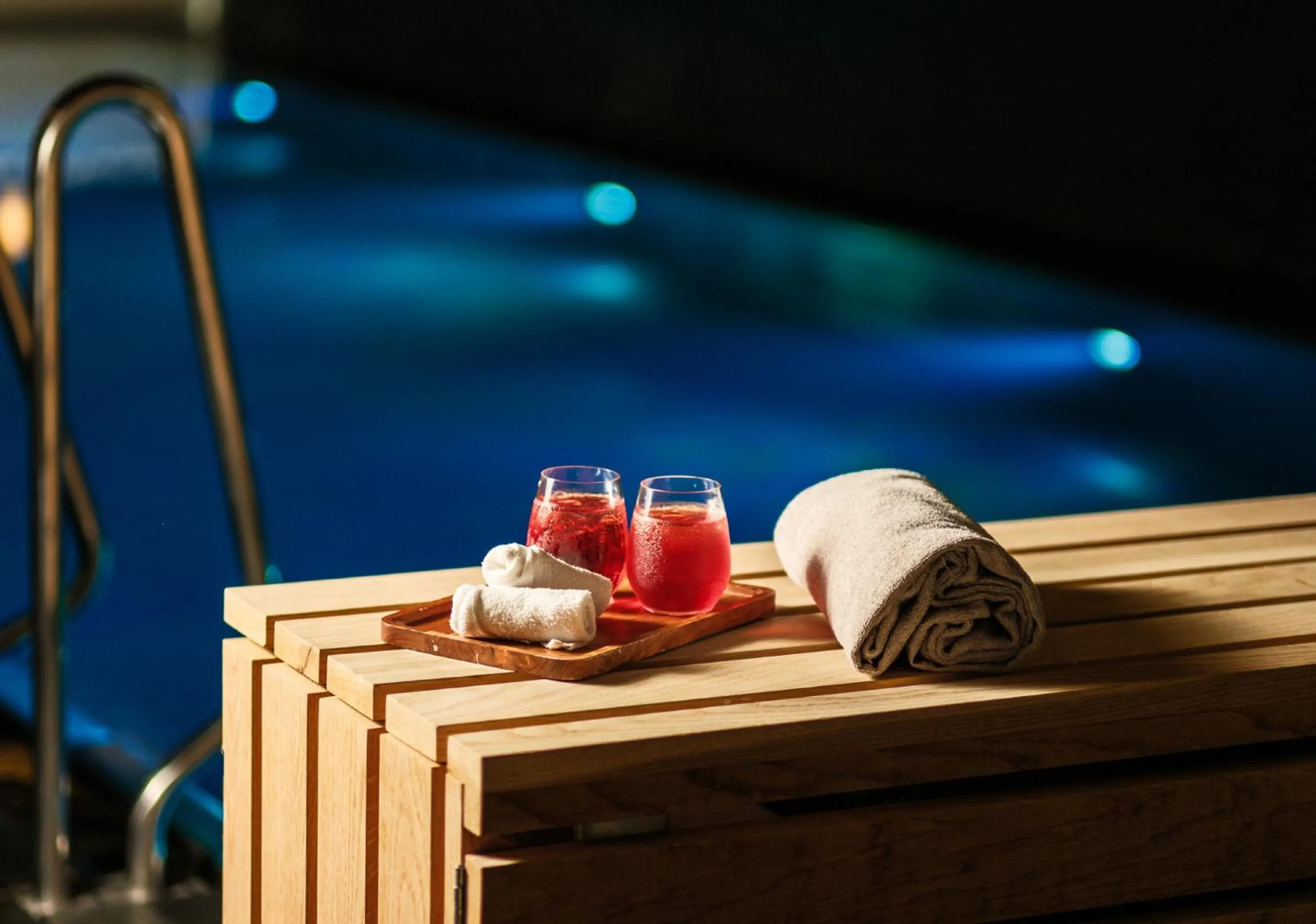 Swimming pool in The Thief