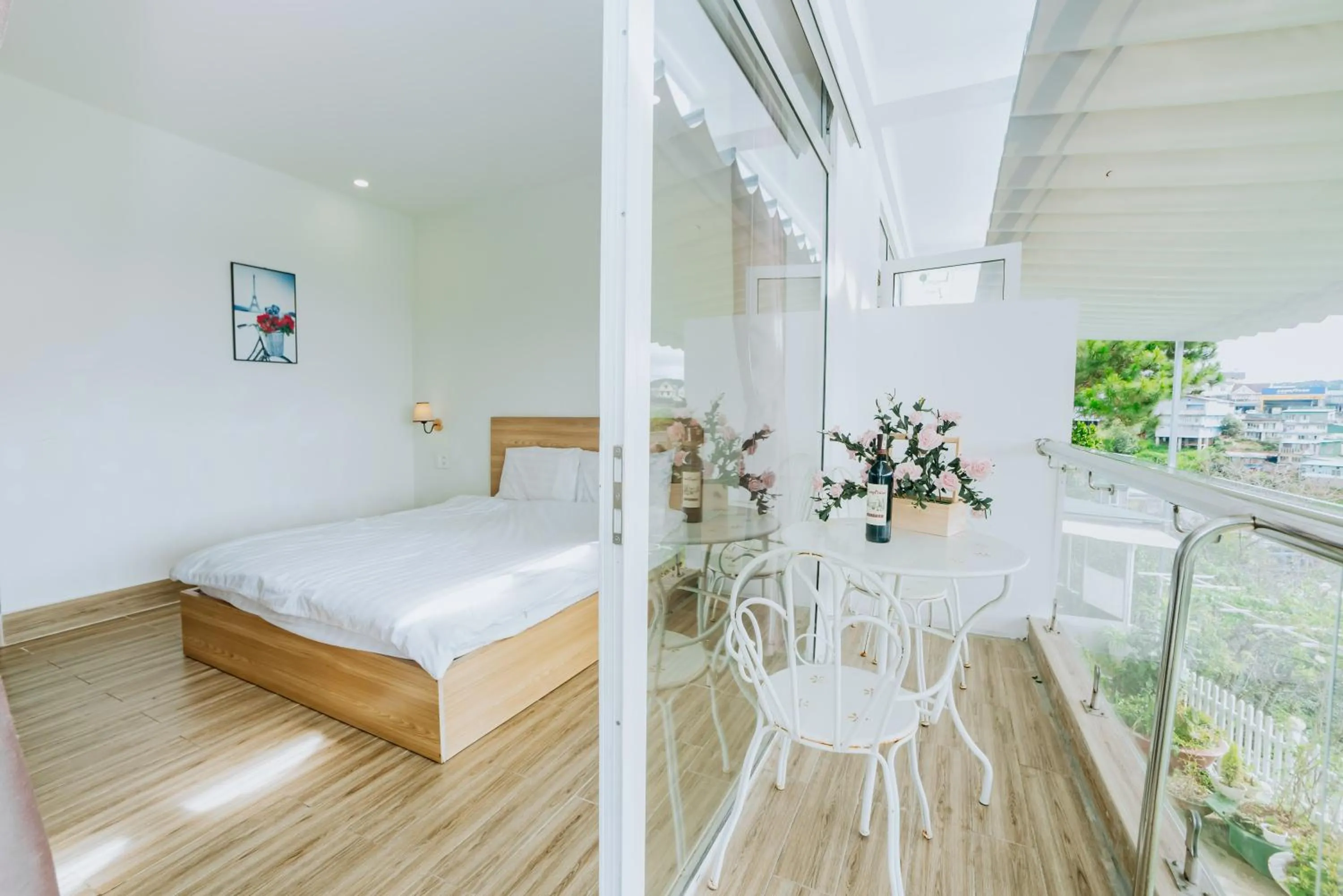 Bed in Lacami Dalat Hotel