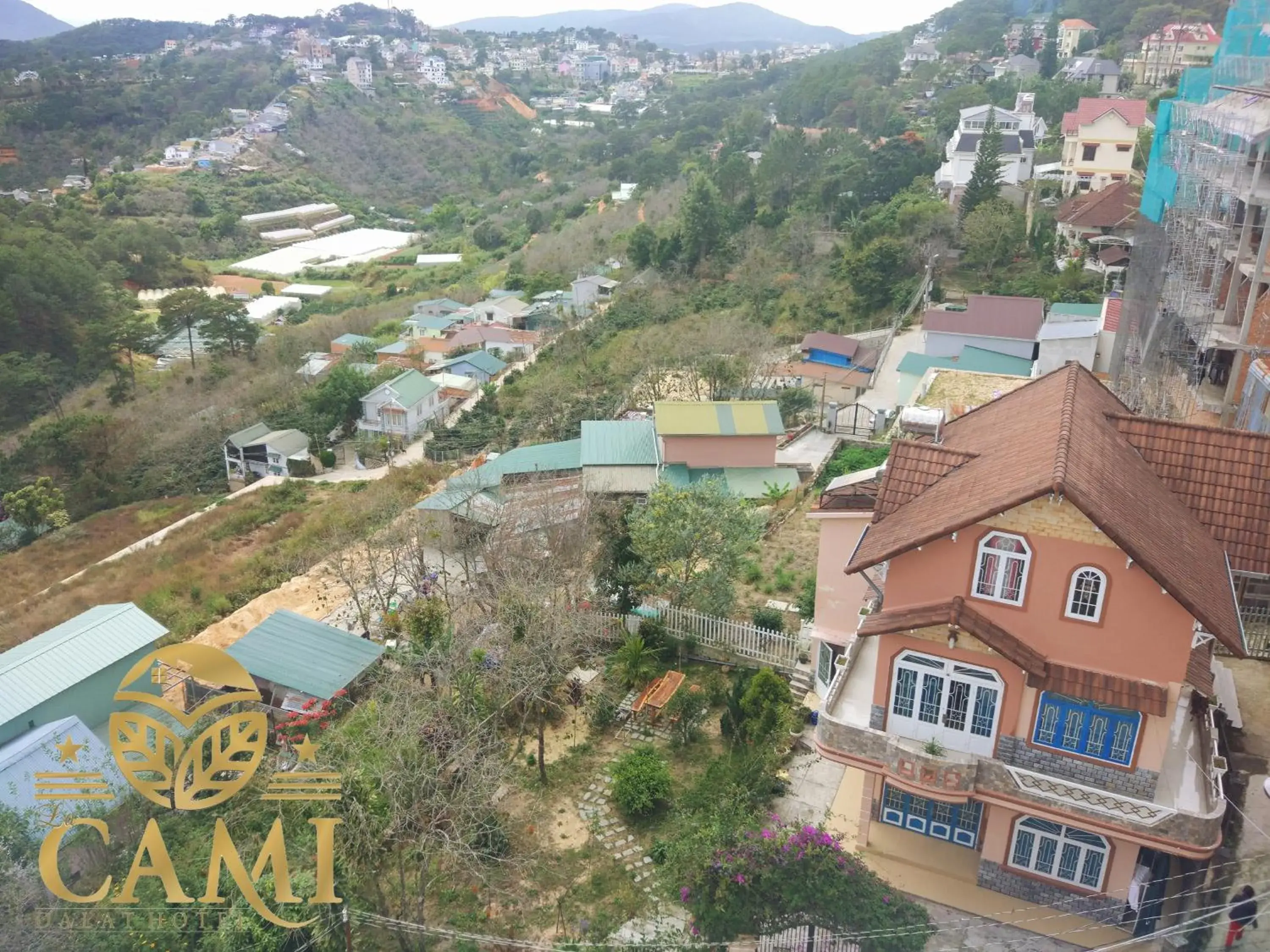 Property building in Lacami Dalat Hotel Property building in Lacami Dalat Hotel