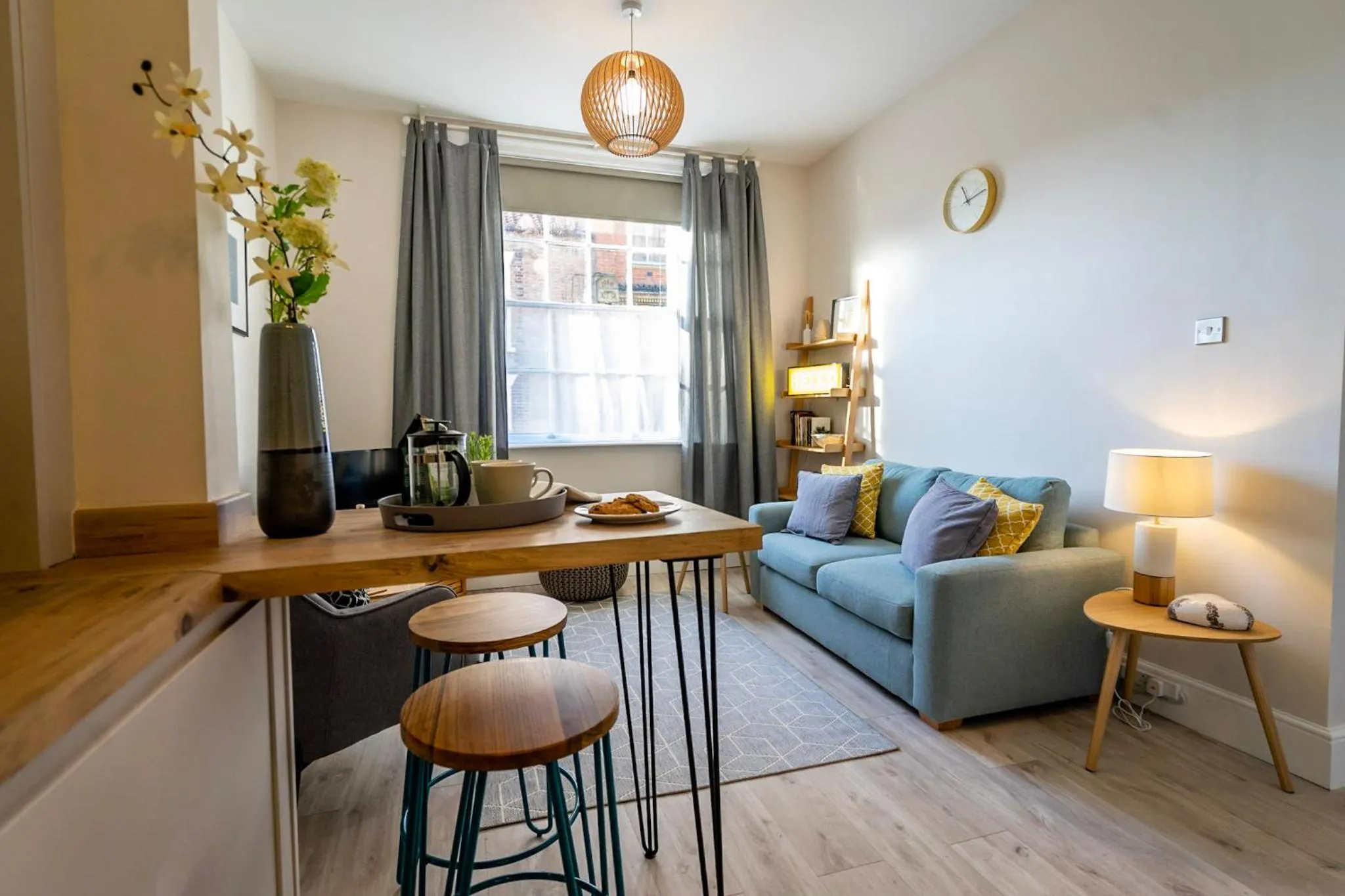 Living room in Heart of the City Luxury Apartment