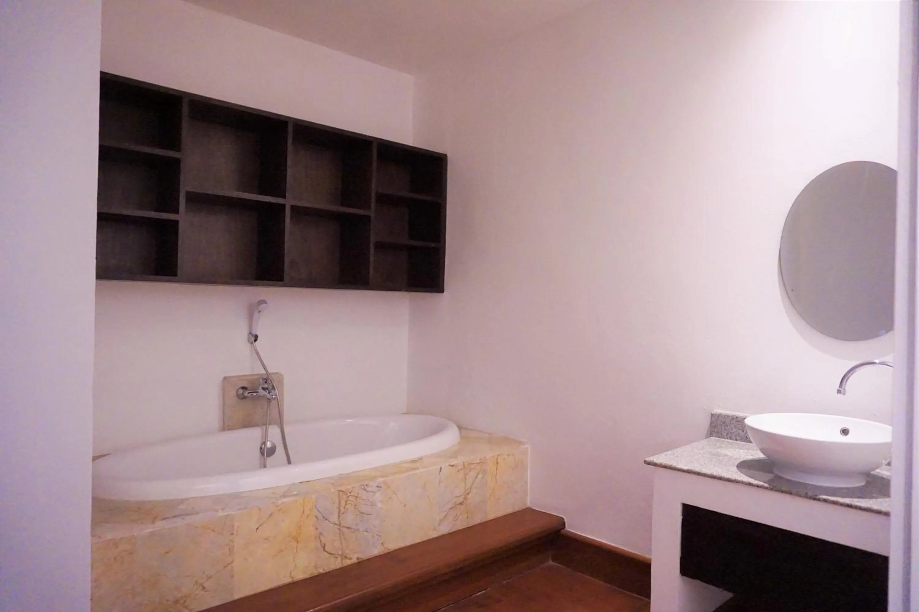 Shower in Amaravati Wellness Center SHA Plus