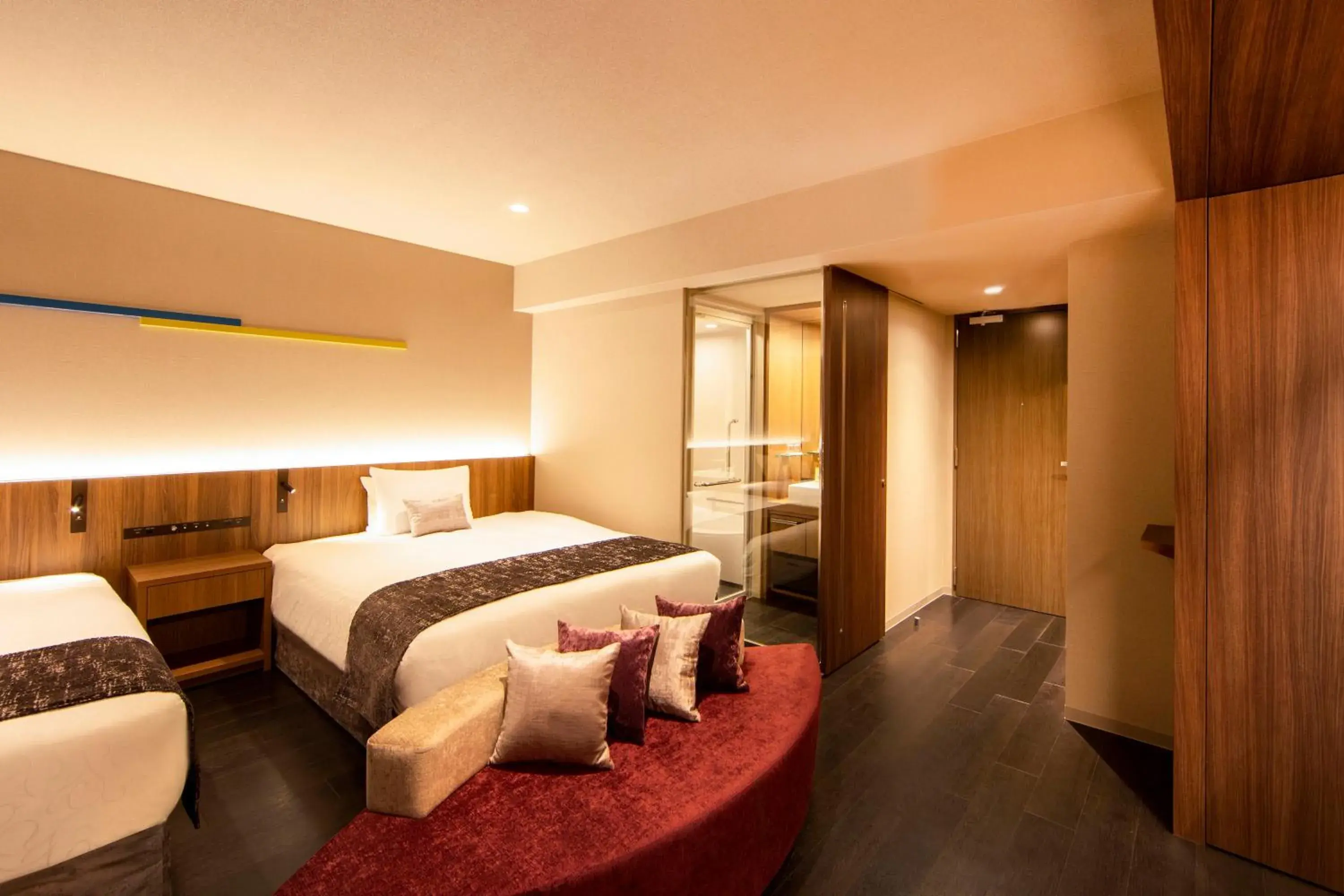 Photo of the whole room, Bed in karaksa hotel grande Shin-Osaka Tower Photo of the whole room, Bed in karaksa hotel grande Shin-Osaka Tower