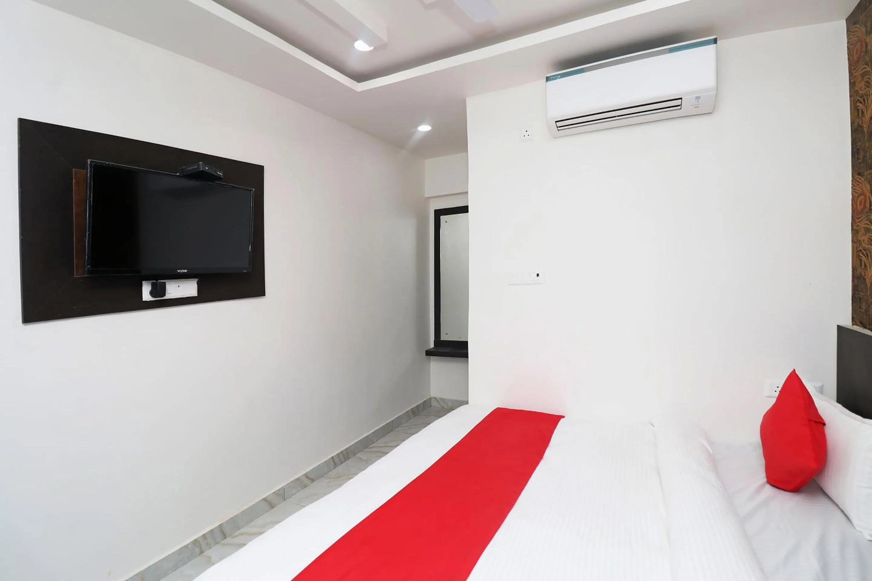 Bedroom, Bed in Super Hotel O R.c. Residency