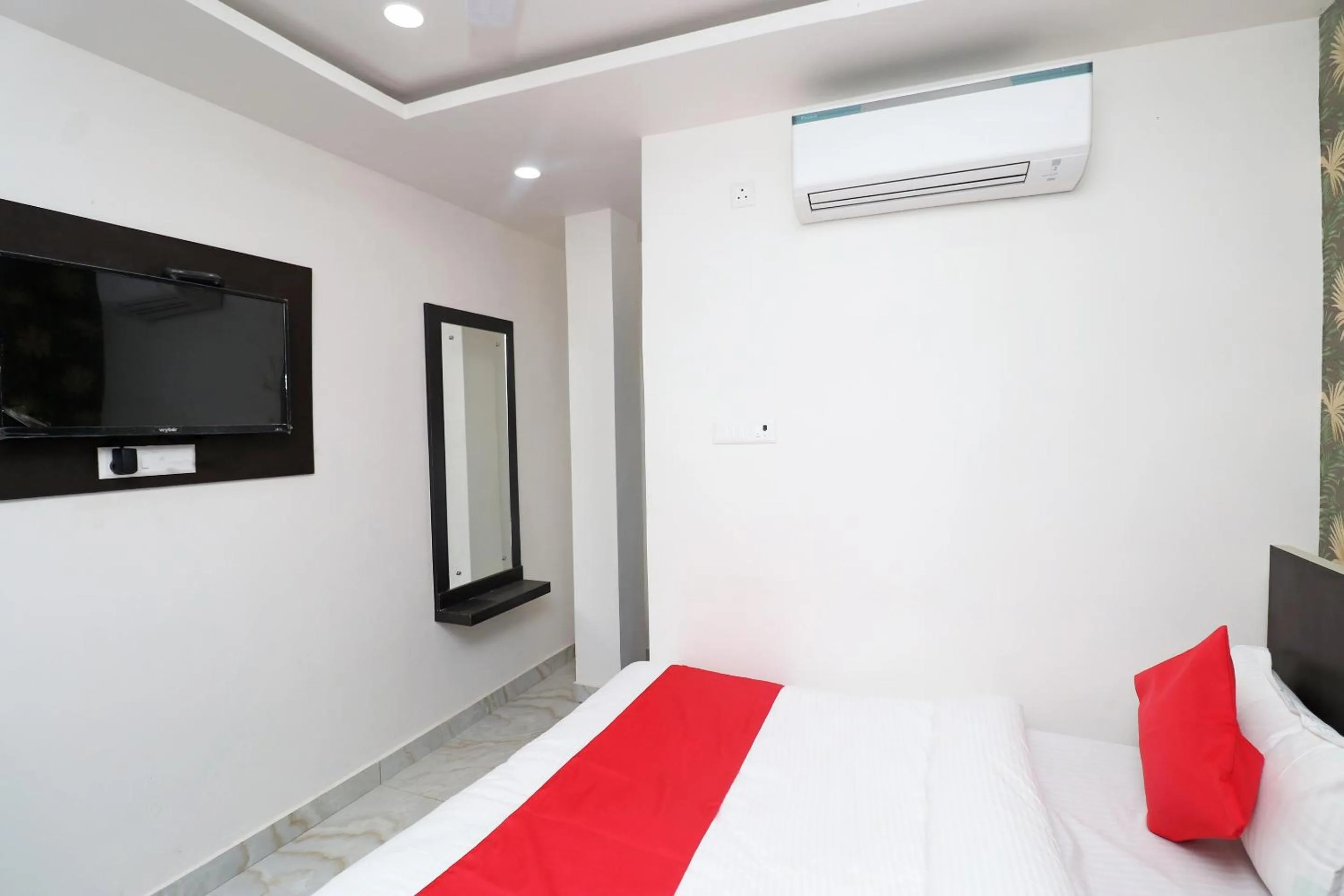 Bedroom, Bed in Super Hotel O R.c. Residency
