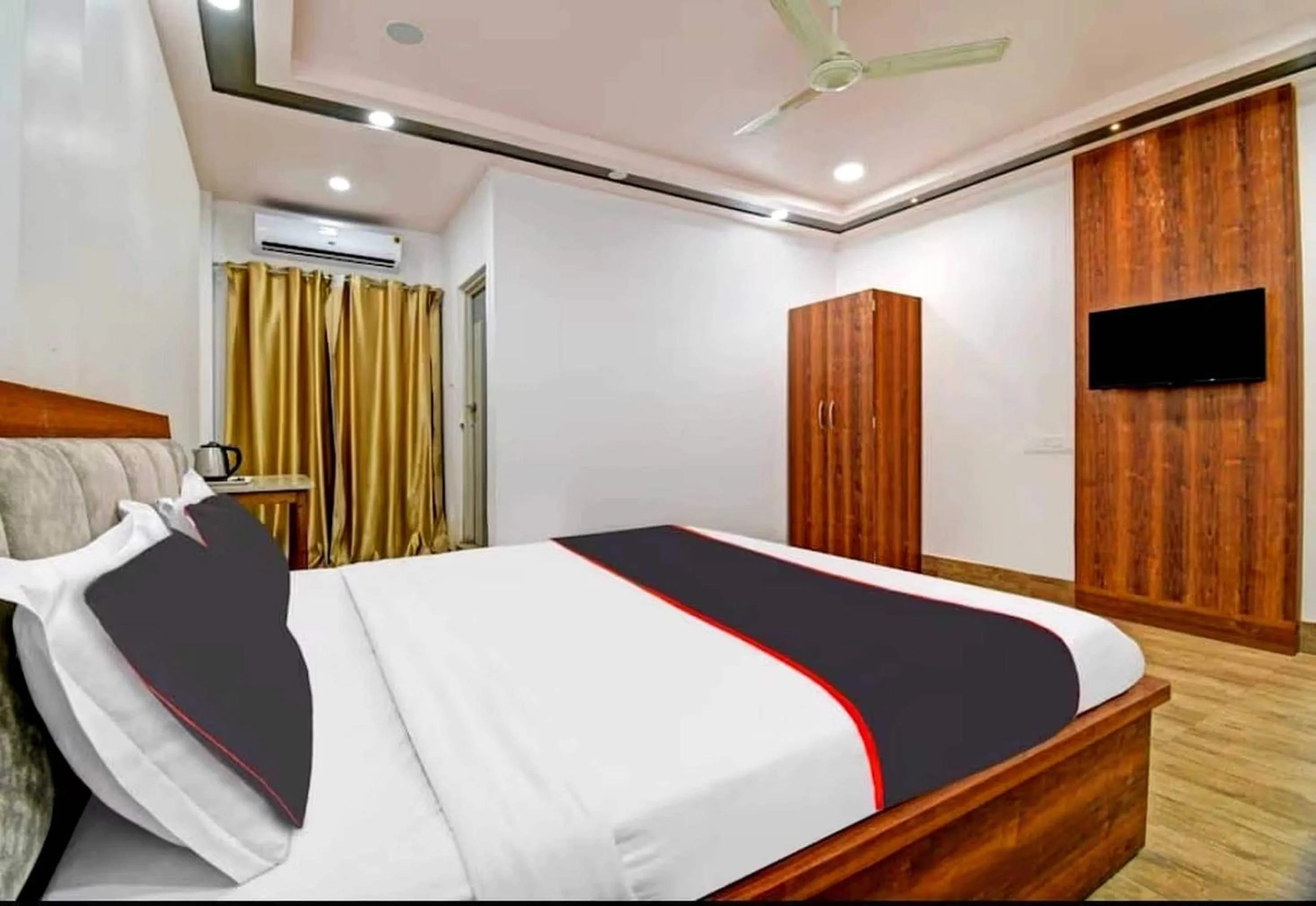 Bedroom in Collection O Megha Resort