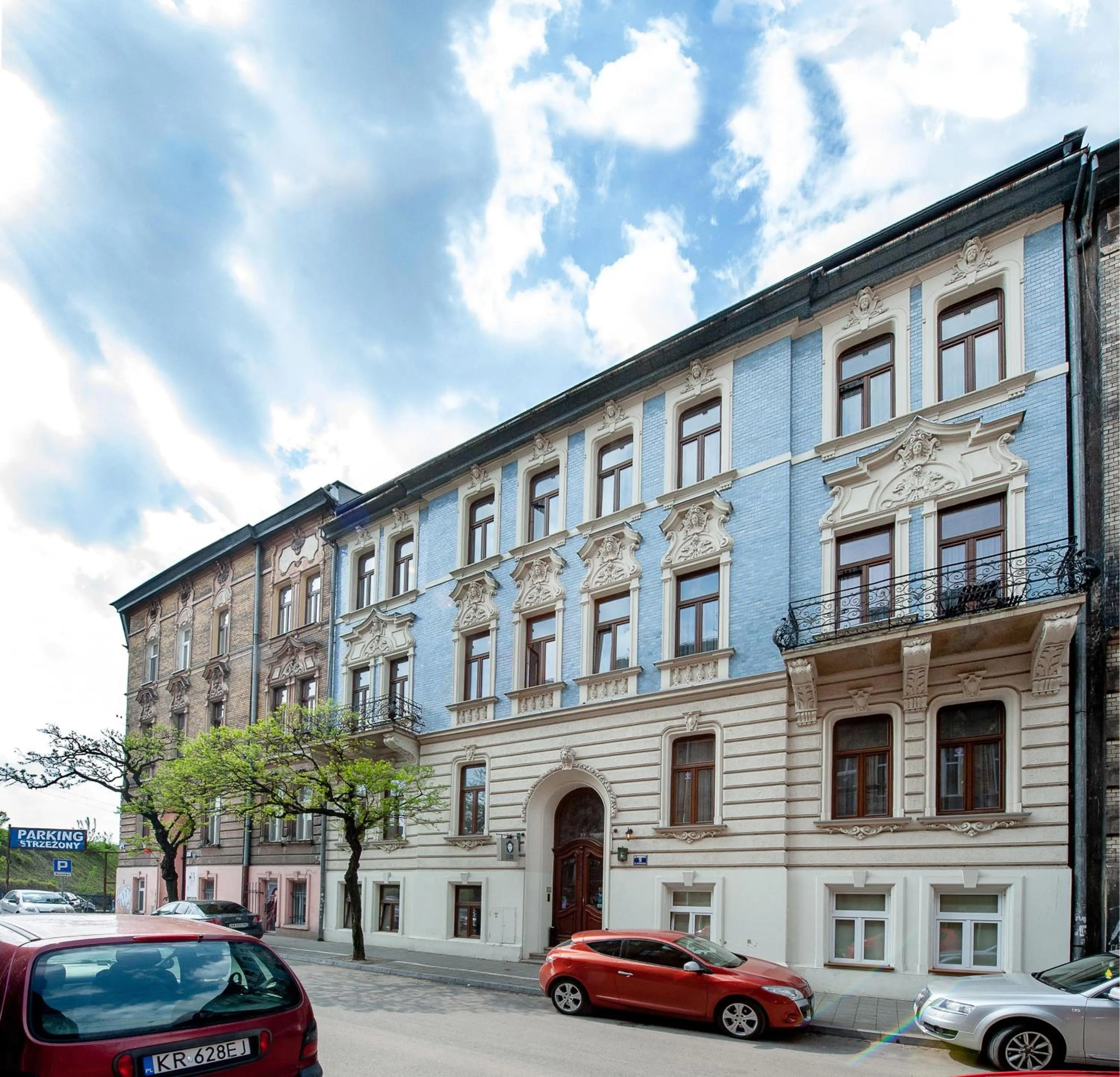 Facade/entrance in Leone Aparthotel