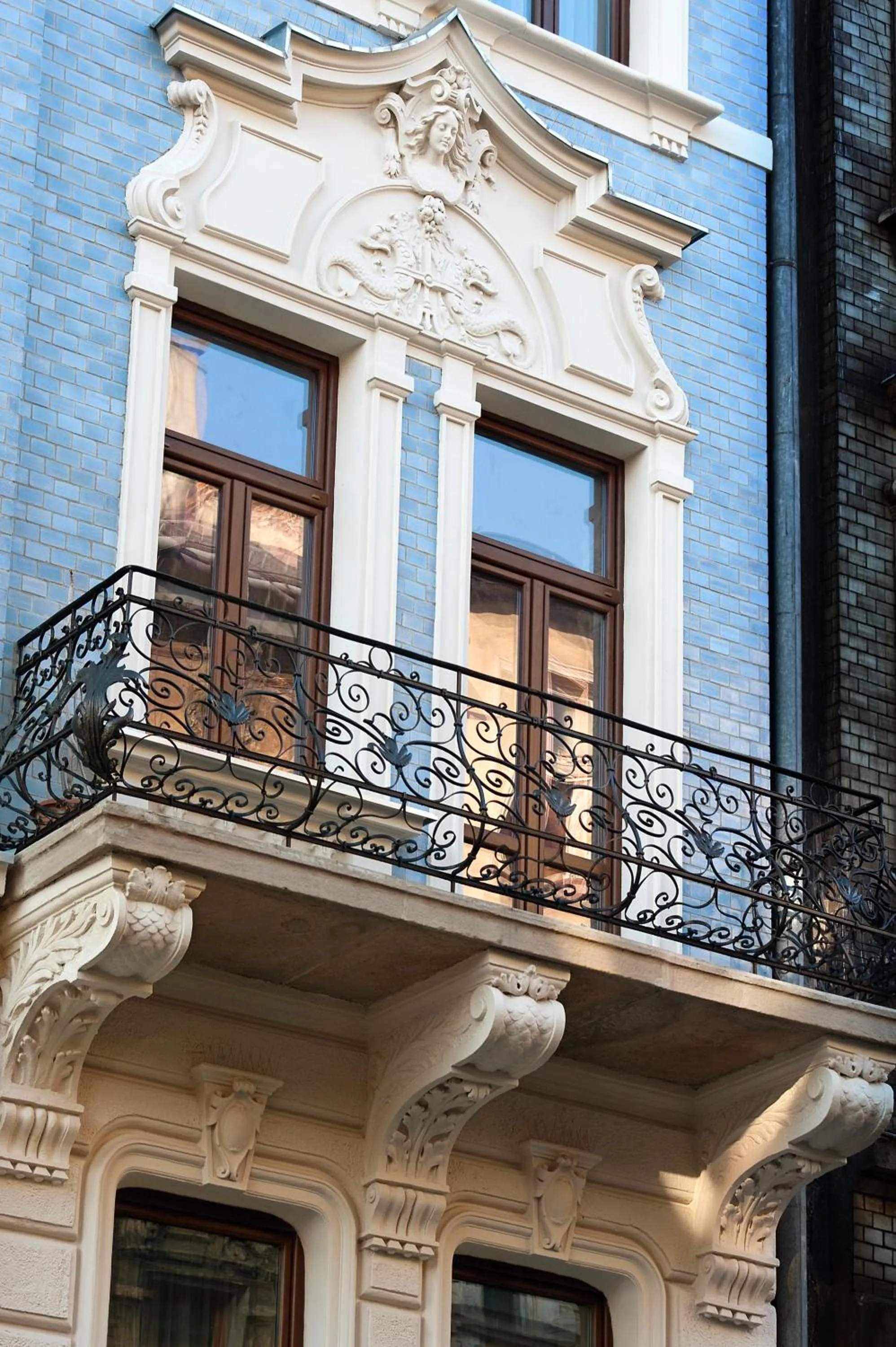 Decorative detail in Leone Aparthotel