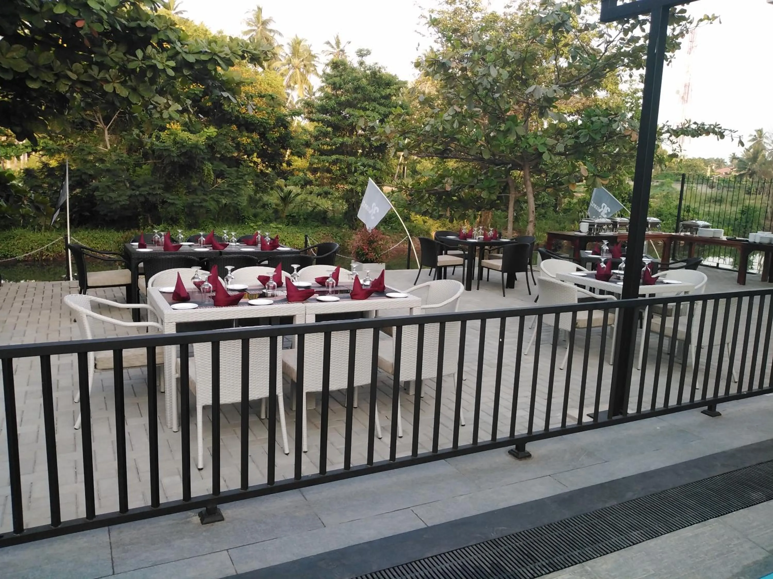 Dining area in 3R Resort