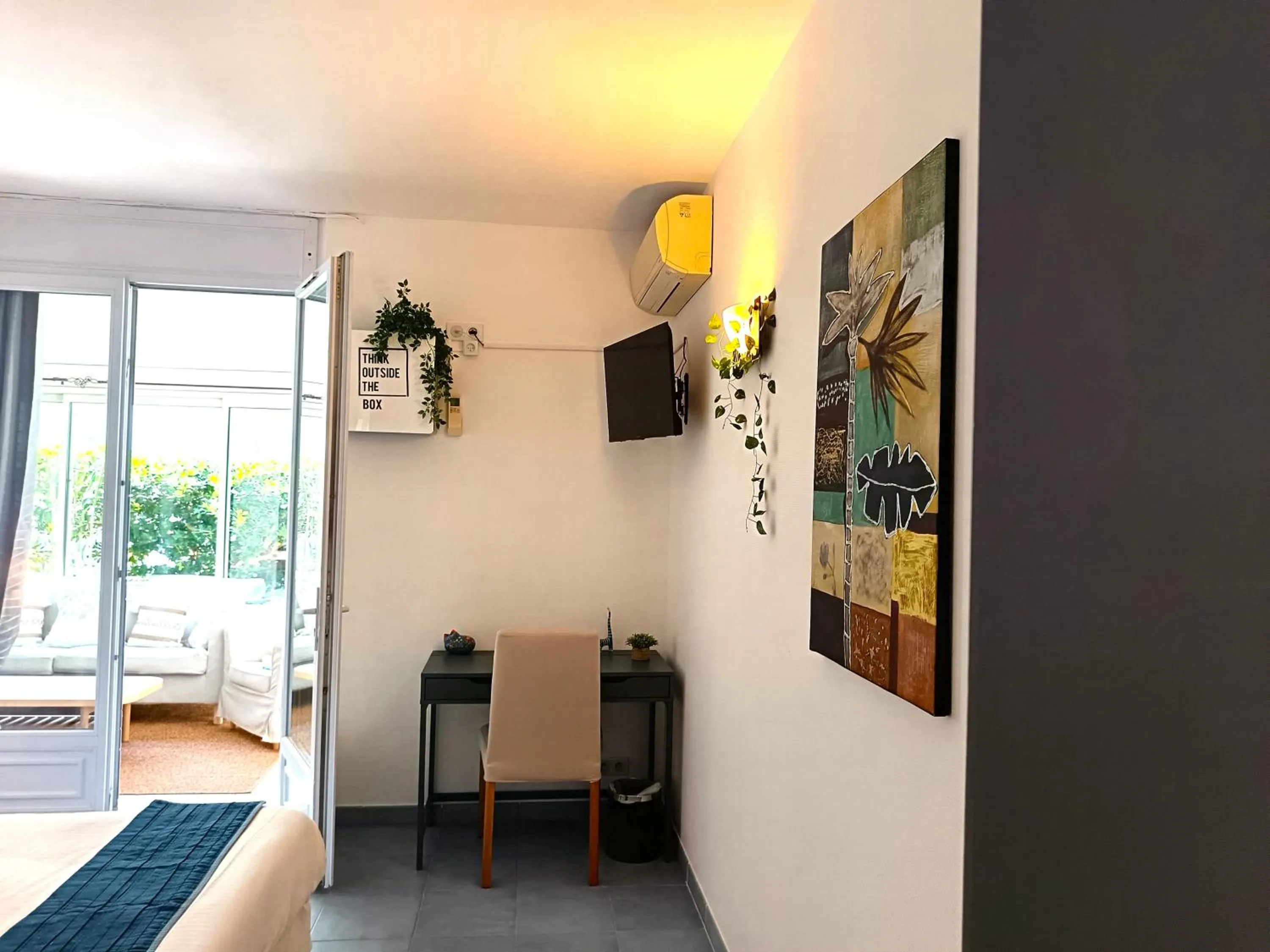 View (from property/room) in Hôtel Le Méditerranée