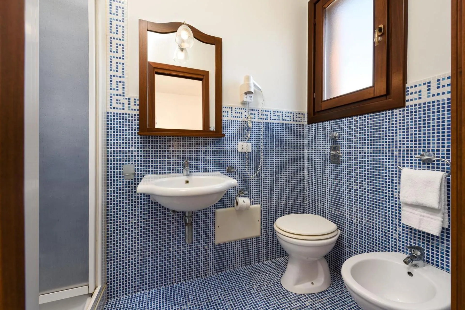 Bathroom in La Meridiana Hotel