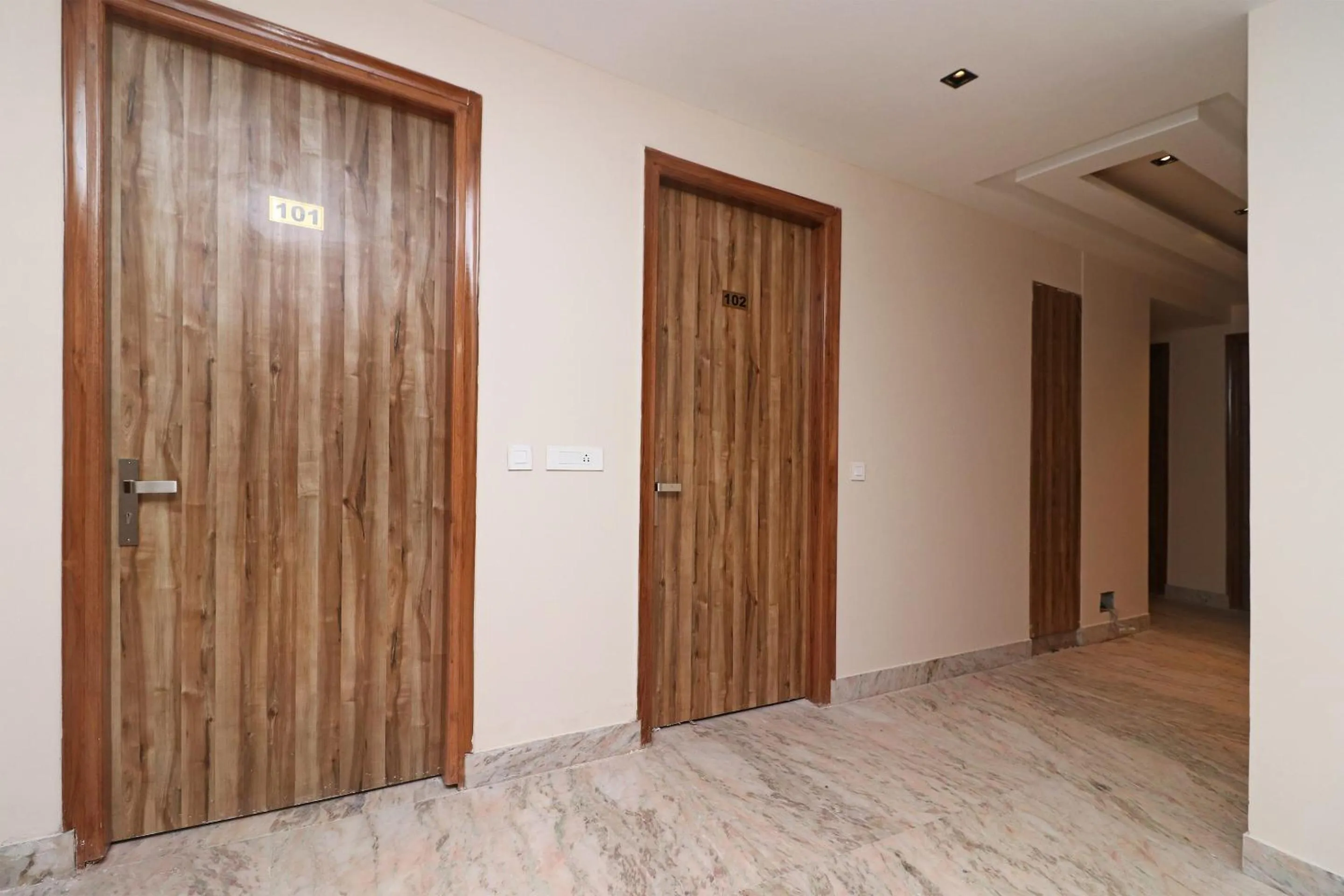 Lobby or reception in Hotel O Brent wood