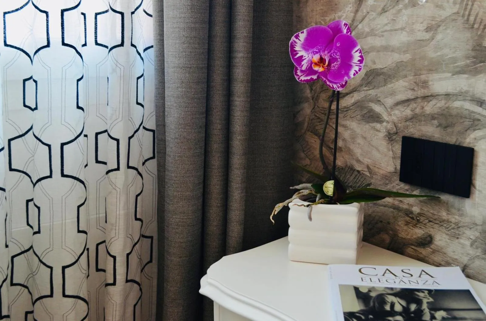 Decorative detail in Antica Pusterla Relais de Charme