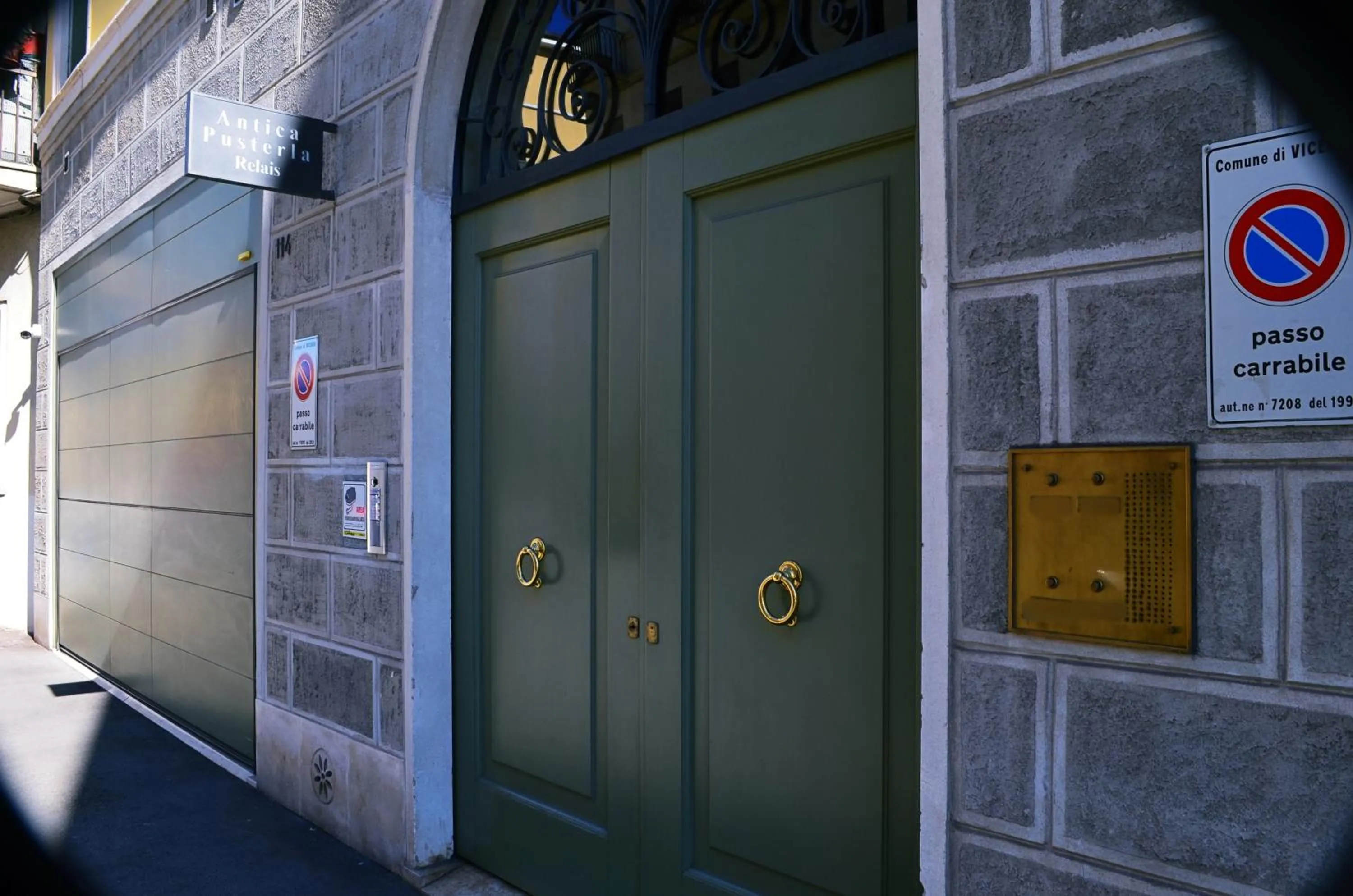 Facade/entrance in Antica Pusterla Relais de Charme