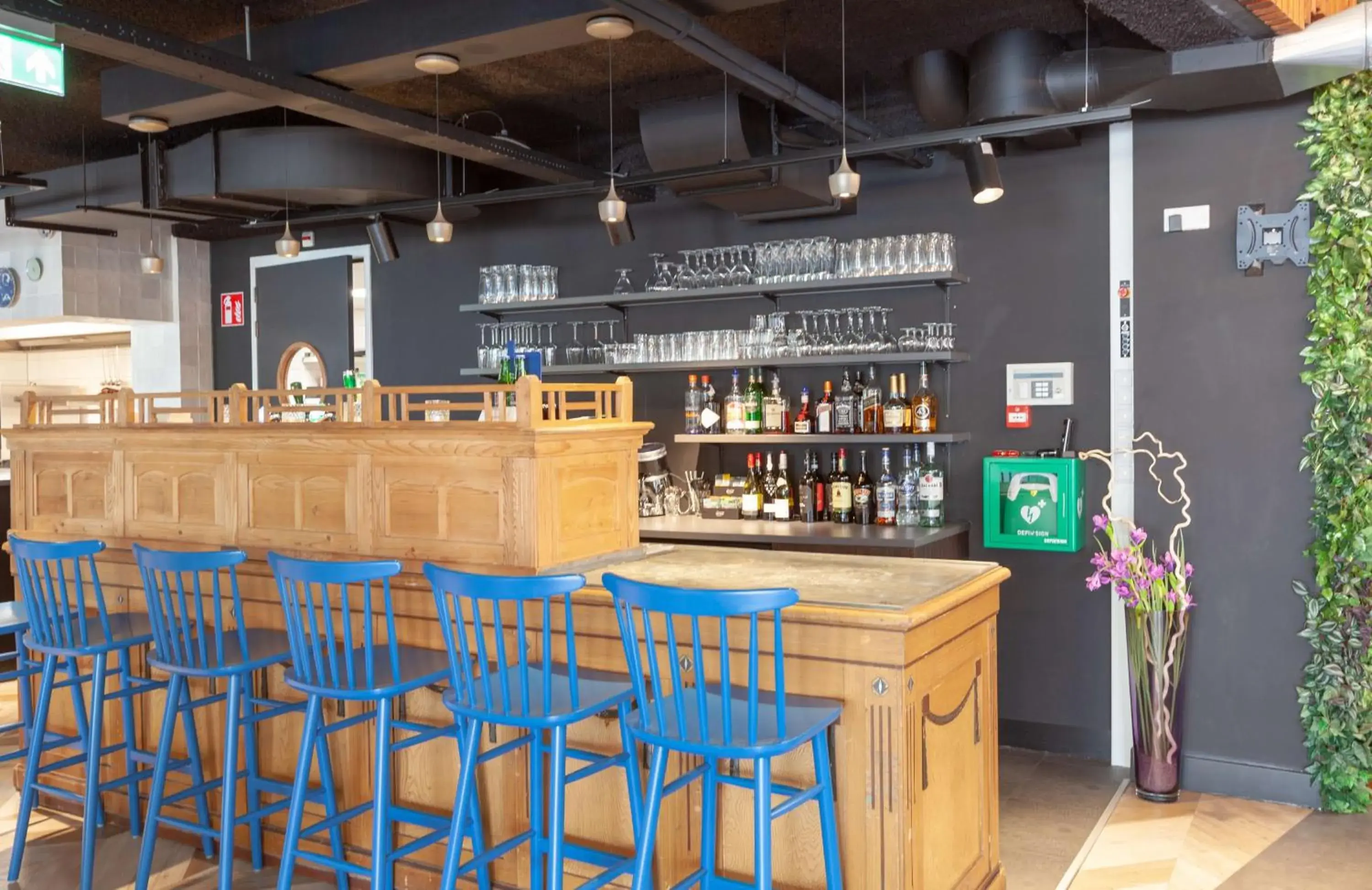 Lounge or bar in Best Western Plus Hotel Amstelveen Lounge or bar in Best Western Plus Hotel Amstelveen