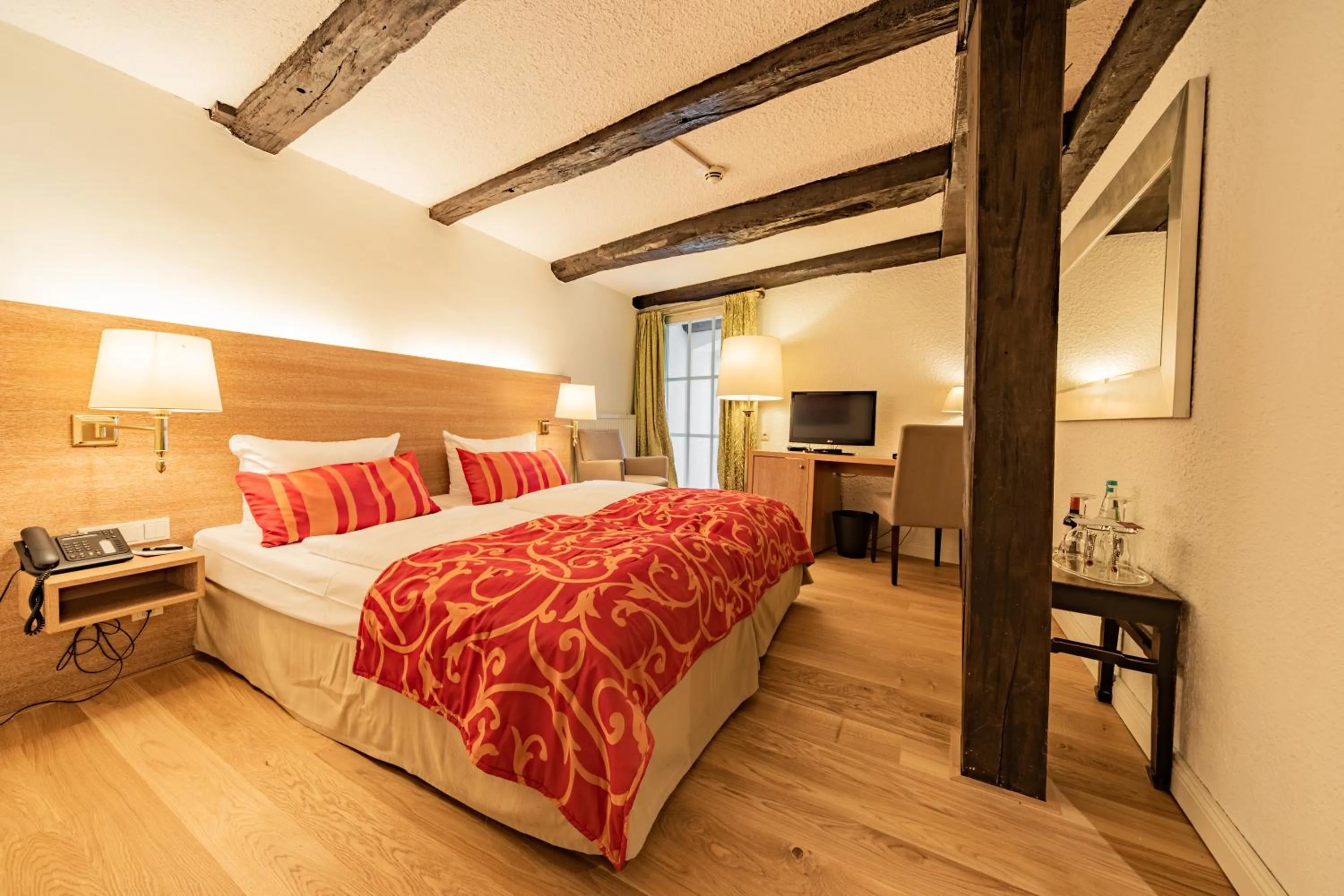 Bed in Romantik Hotel Walhalla