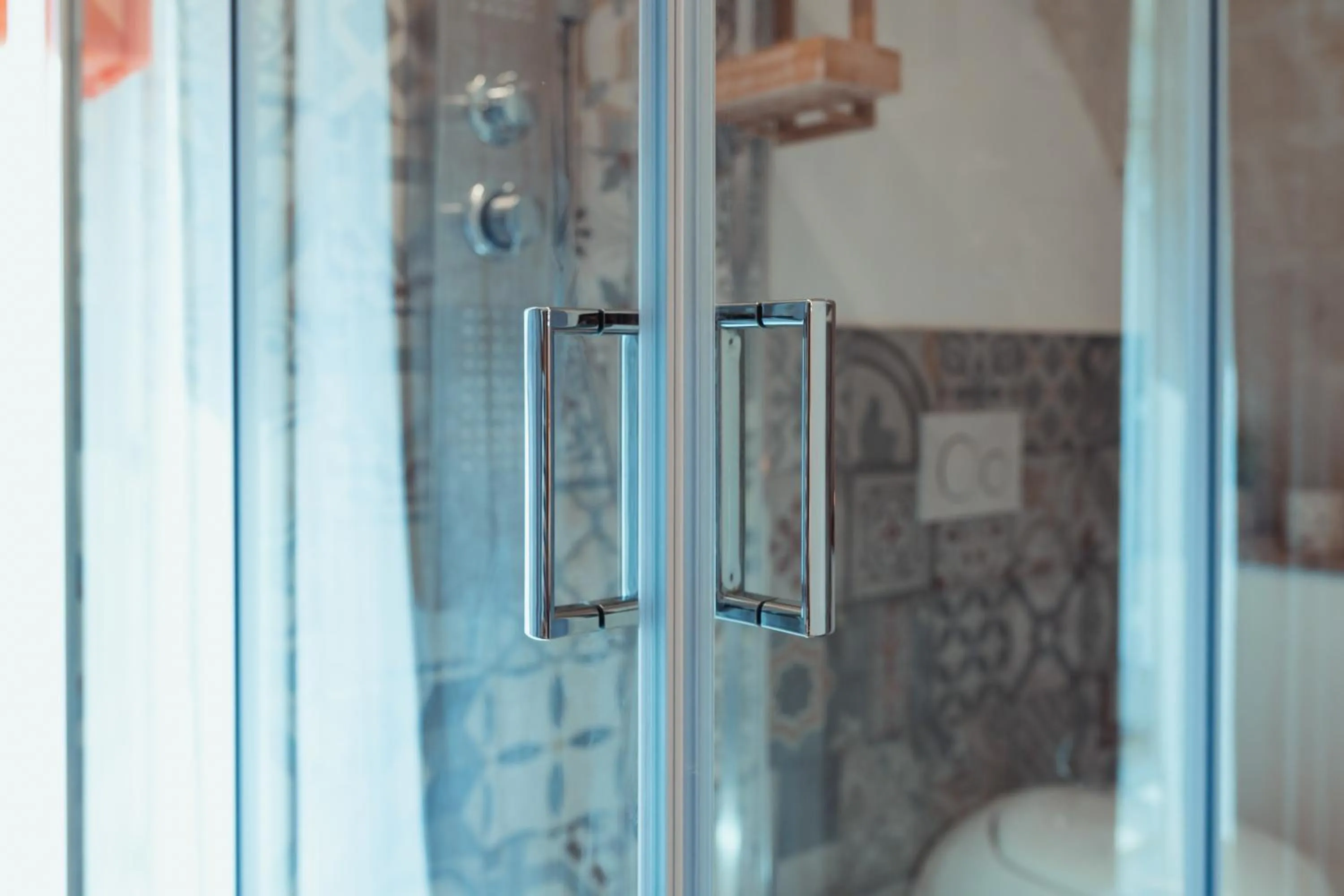 Shower in Gradelle San Nicola