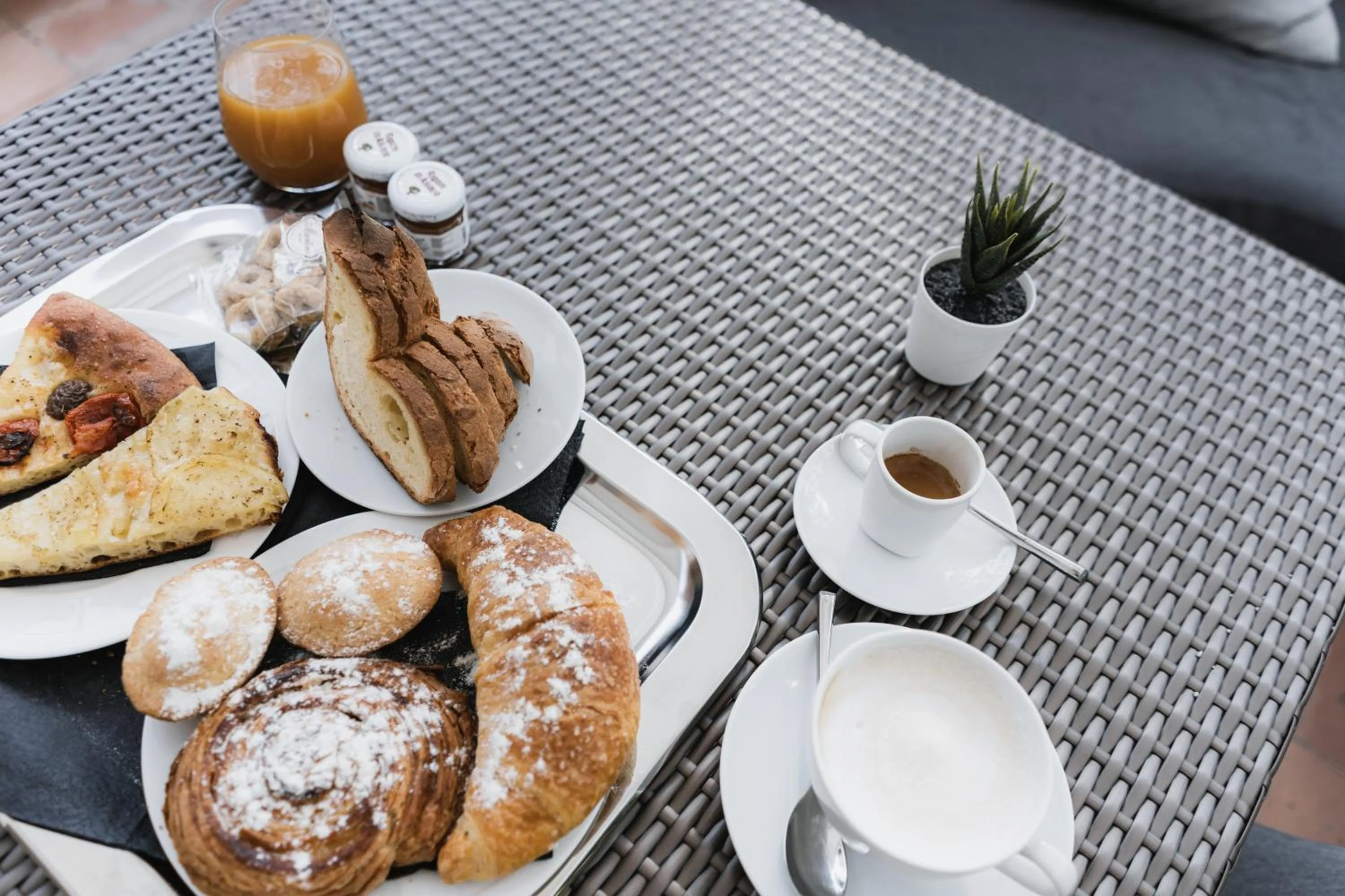 Breakfast in Gradelle San Nicola